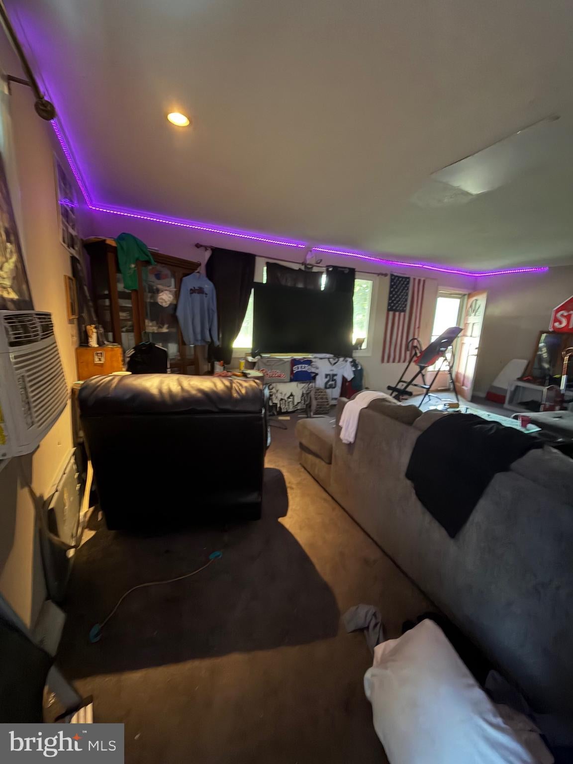 105 FAIRFAX DRIVE