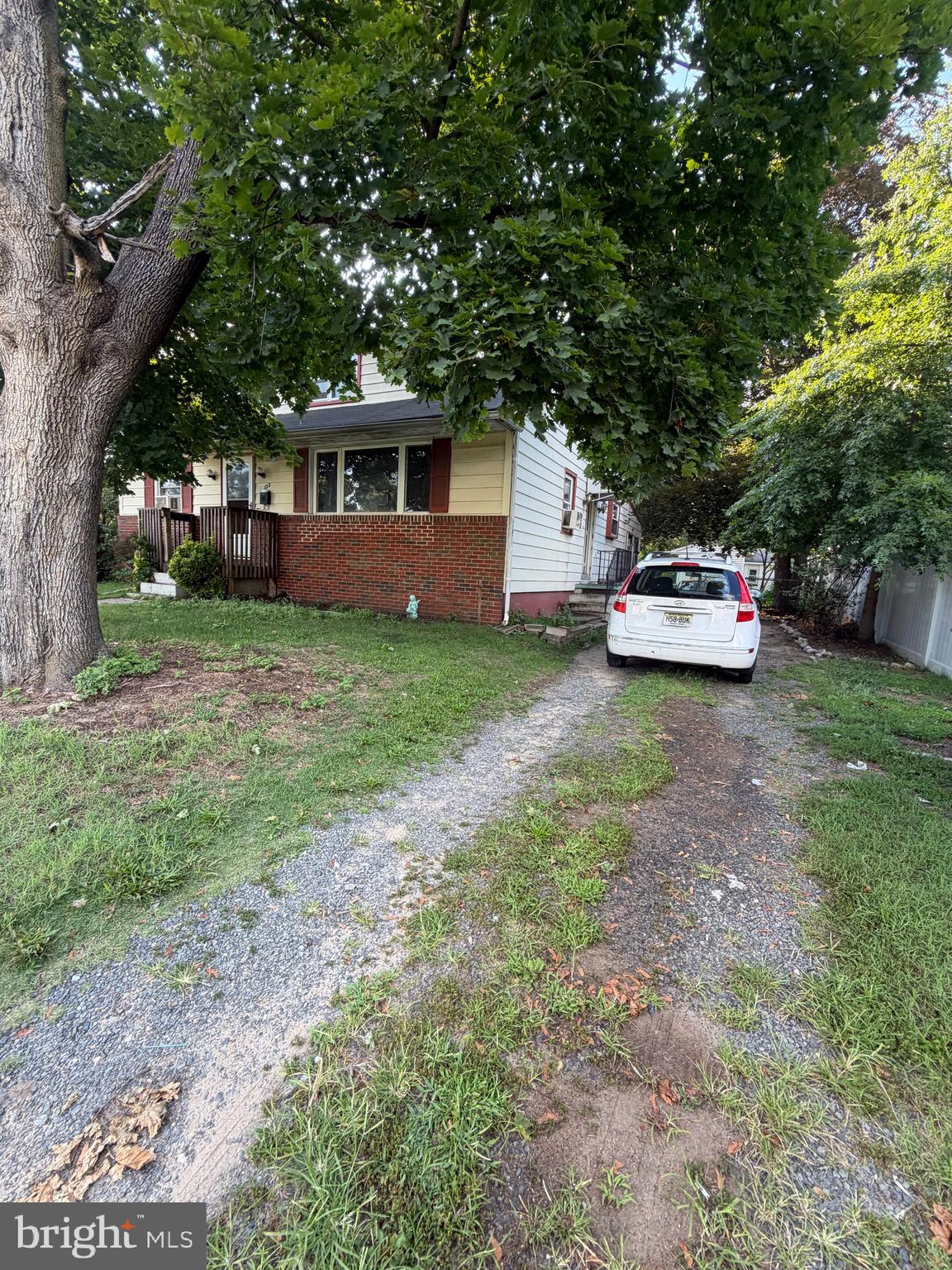 105 FAIRFAX DRIVE
