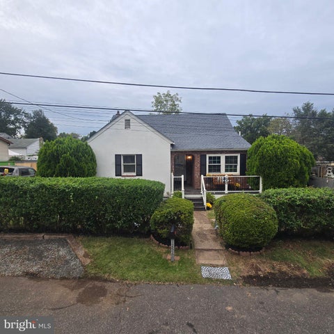 Photo of 1252 Falls Avenue, FEASTERVILLE TREVOSE, PA 19053 (MLS # PABU2131602)