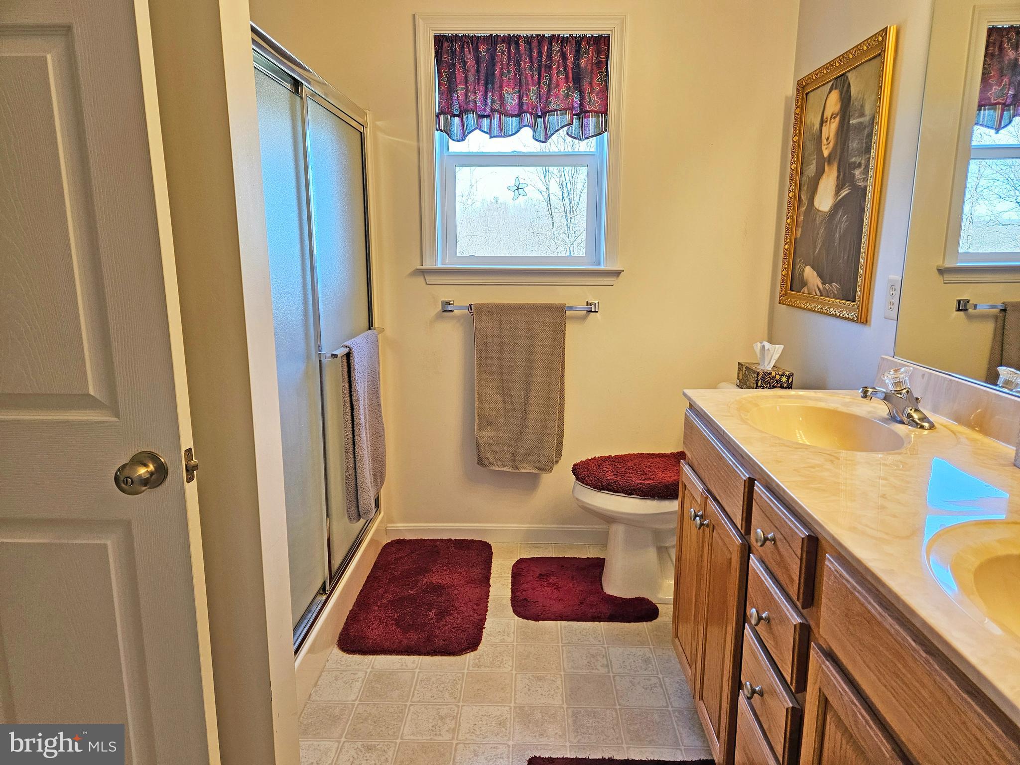 COUNTRY MANOR - Residential