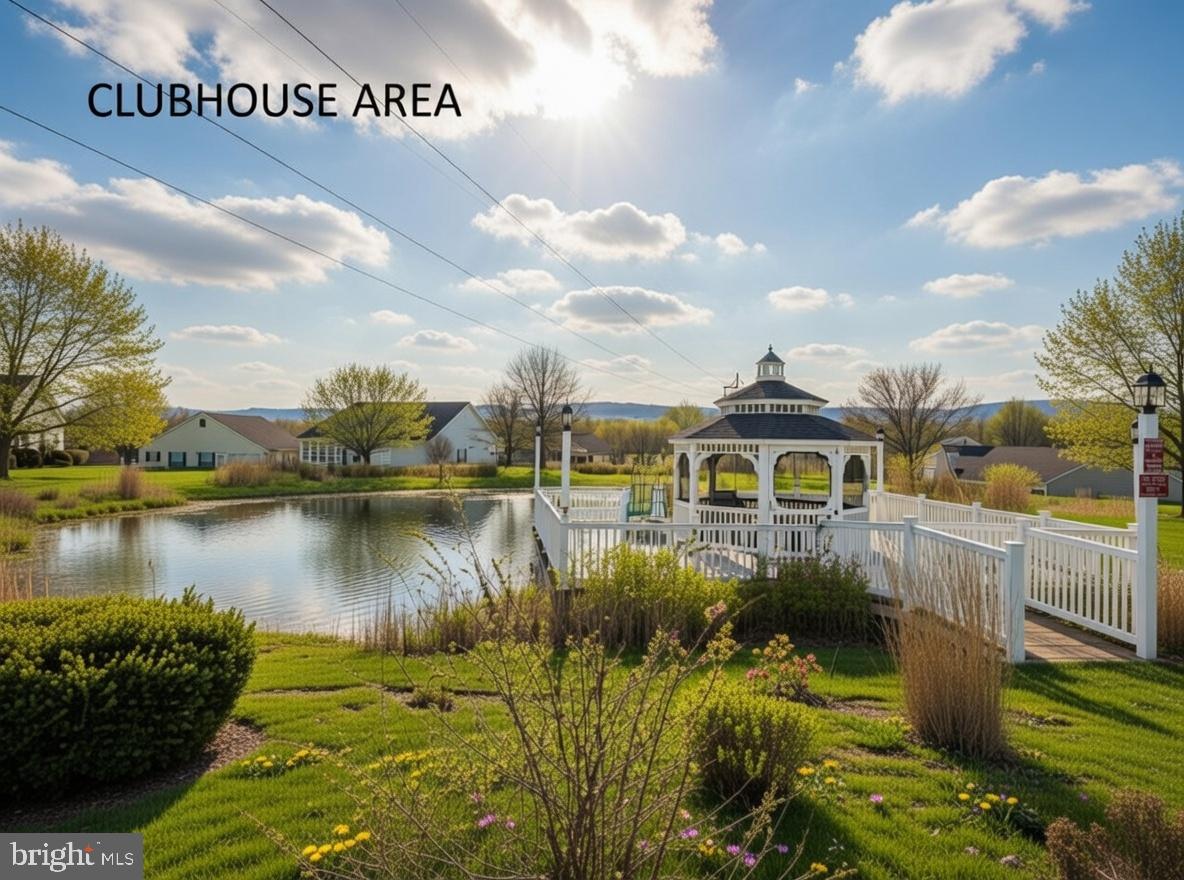 COUNTRY MANOR - Residential