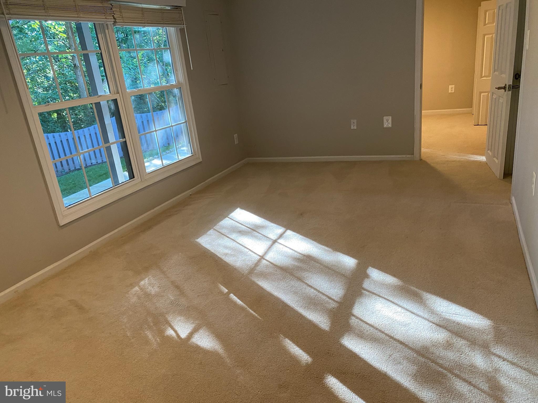 GREEN TRAILS - Residential Lease