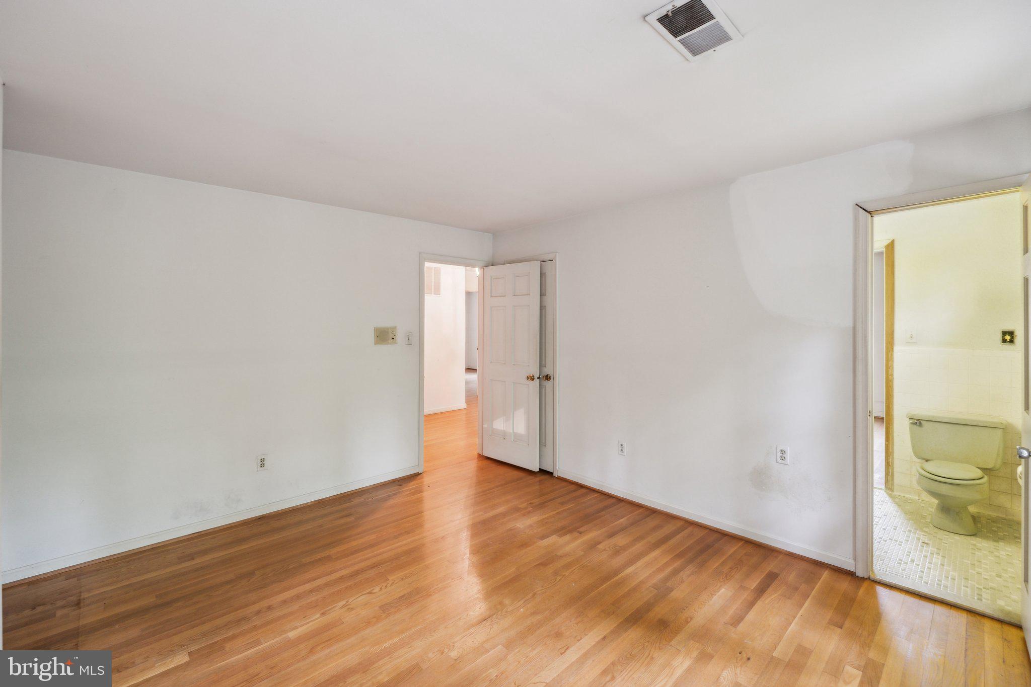 RIVER FALLS - Residential