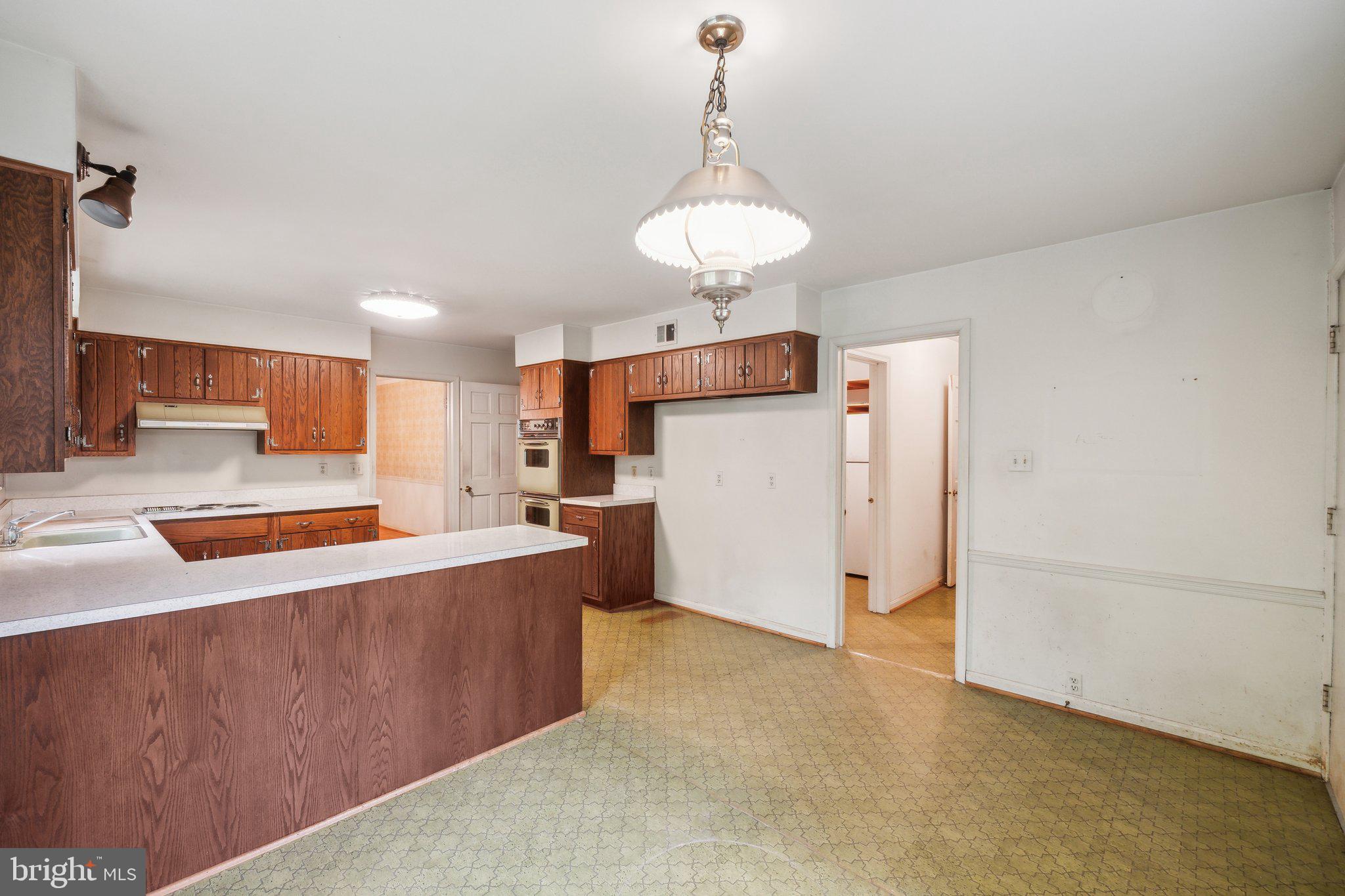 RIVER FALLS - Residential