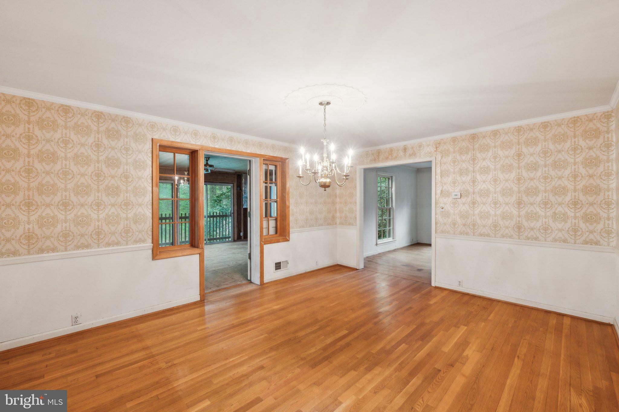 RIVER FALLS - Residential