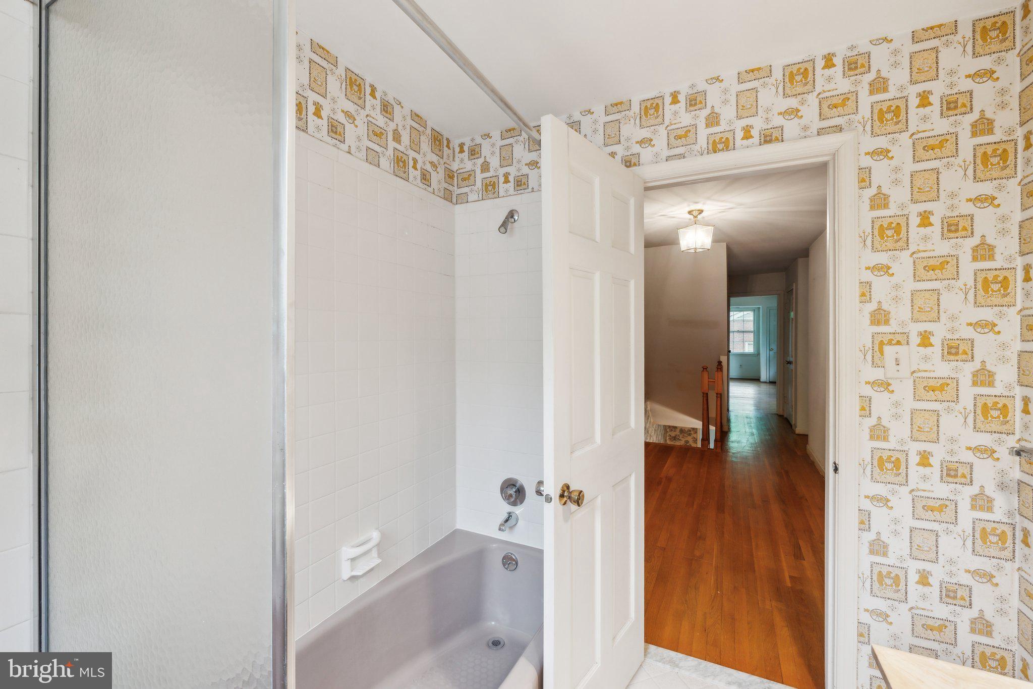 RIVER FALLS - Residential