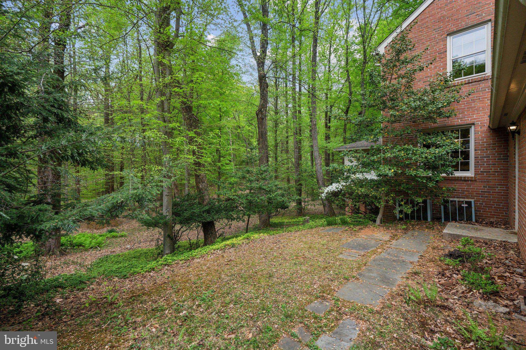 RIVER FALLS - Residential