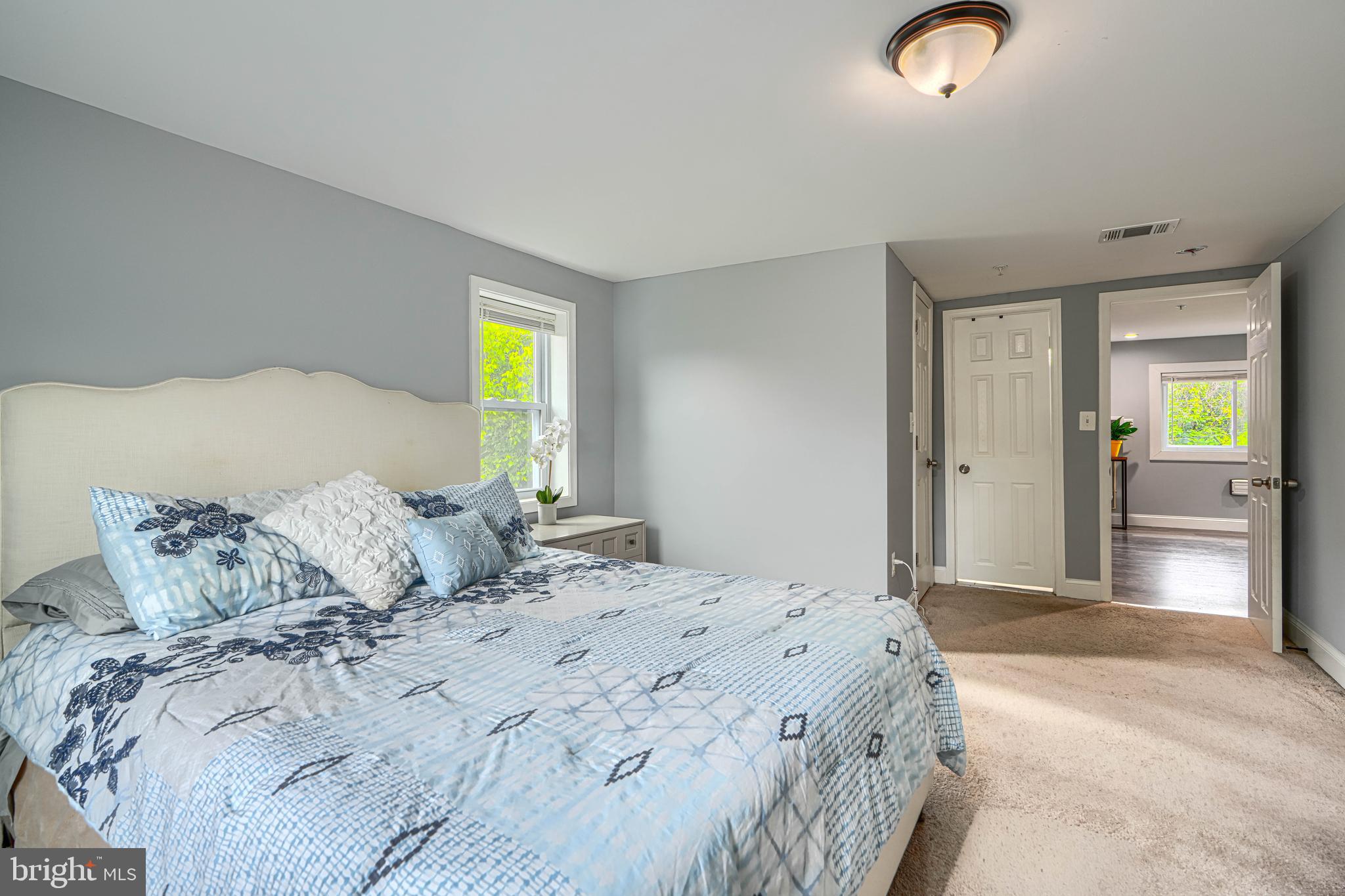 ELKRIDGE TOWN CENTER - Residential