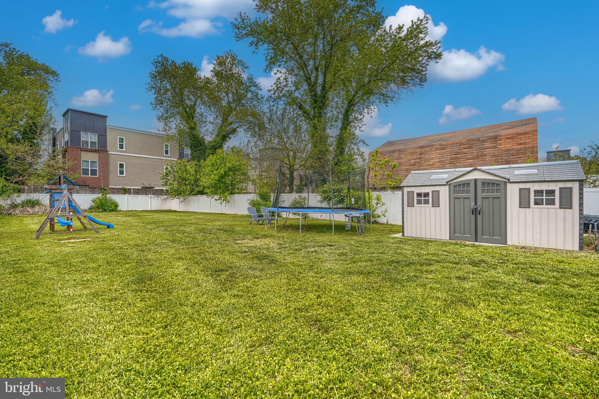 ELKRIDGE TOWN CENTER - Residential