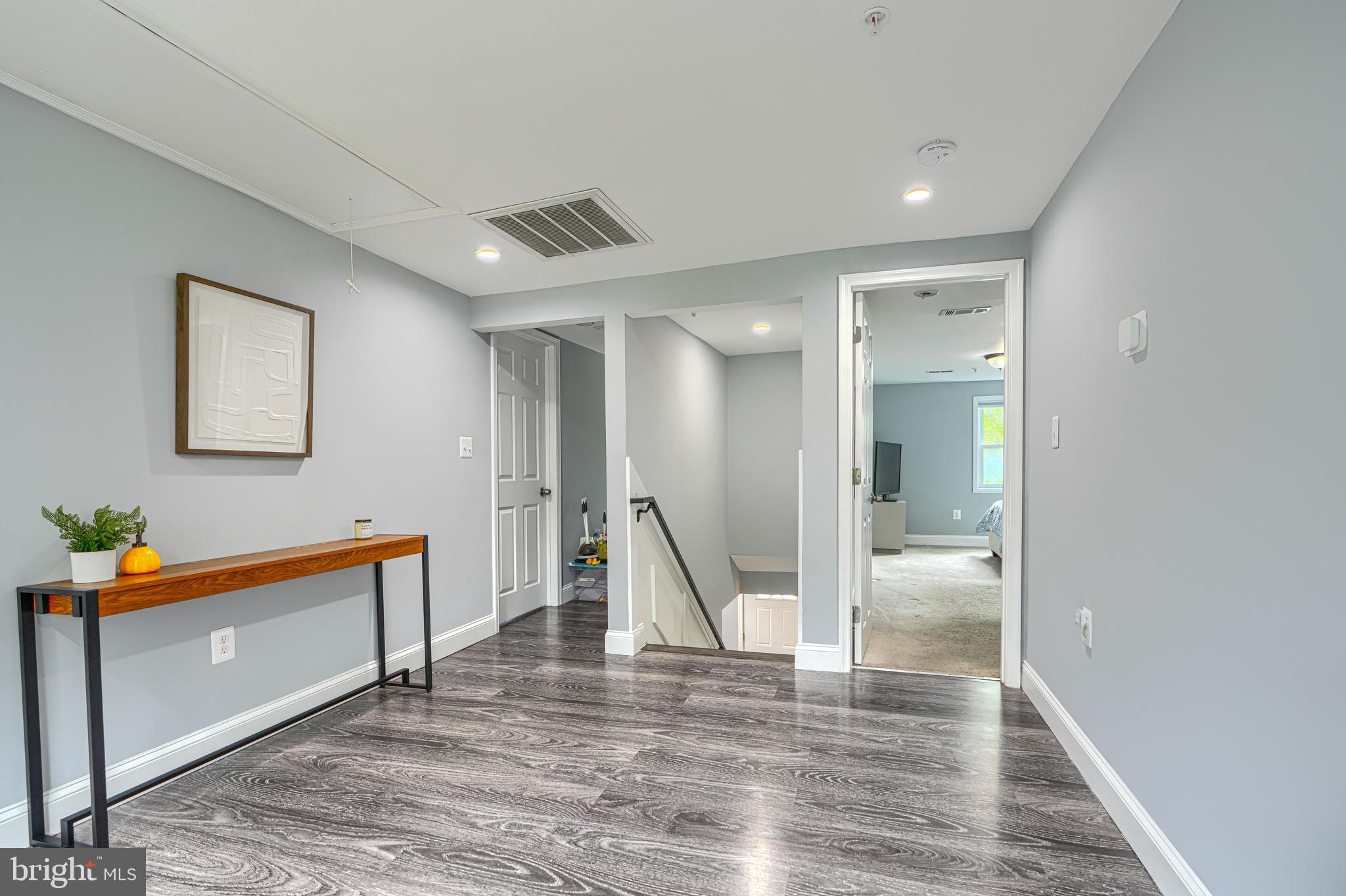 ELKRIDGE TOWN CENTER - Residential