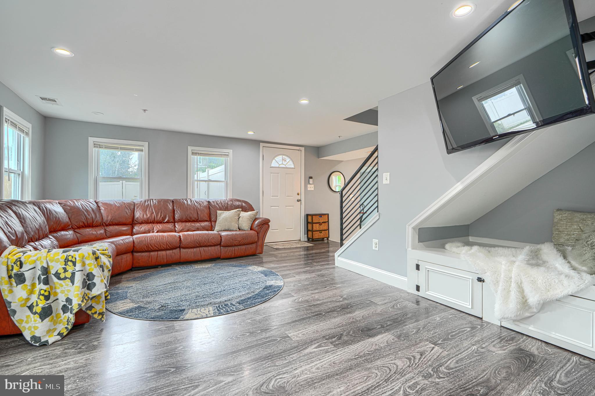 ELKRIDGE TOWN CENTER - Residential