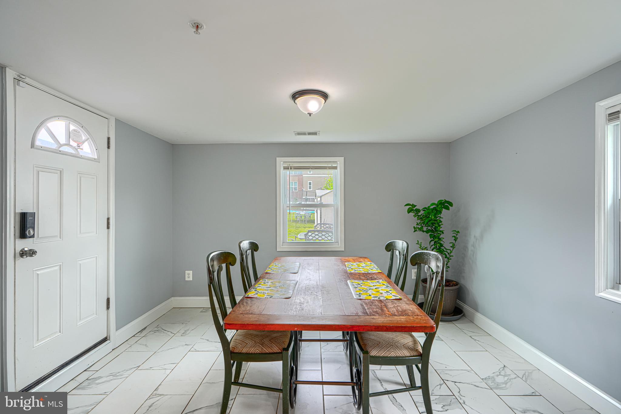ELKRIDGE TOWN CENTER - Residential
