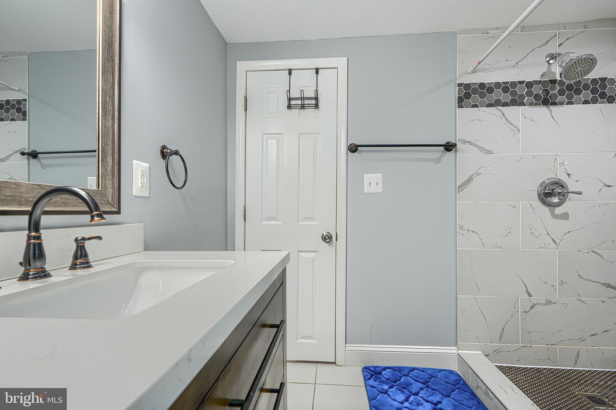 ELKRIDGE TOWN CENTER - Residential