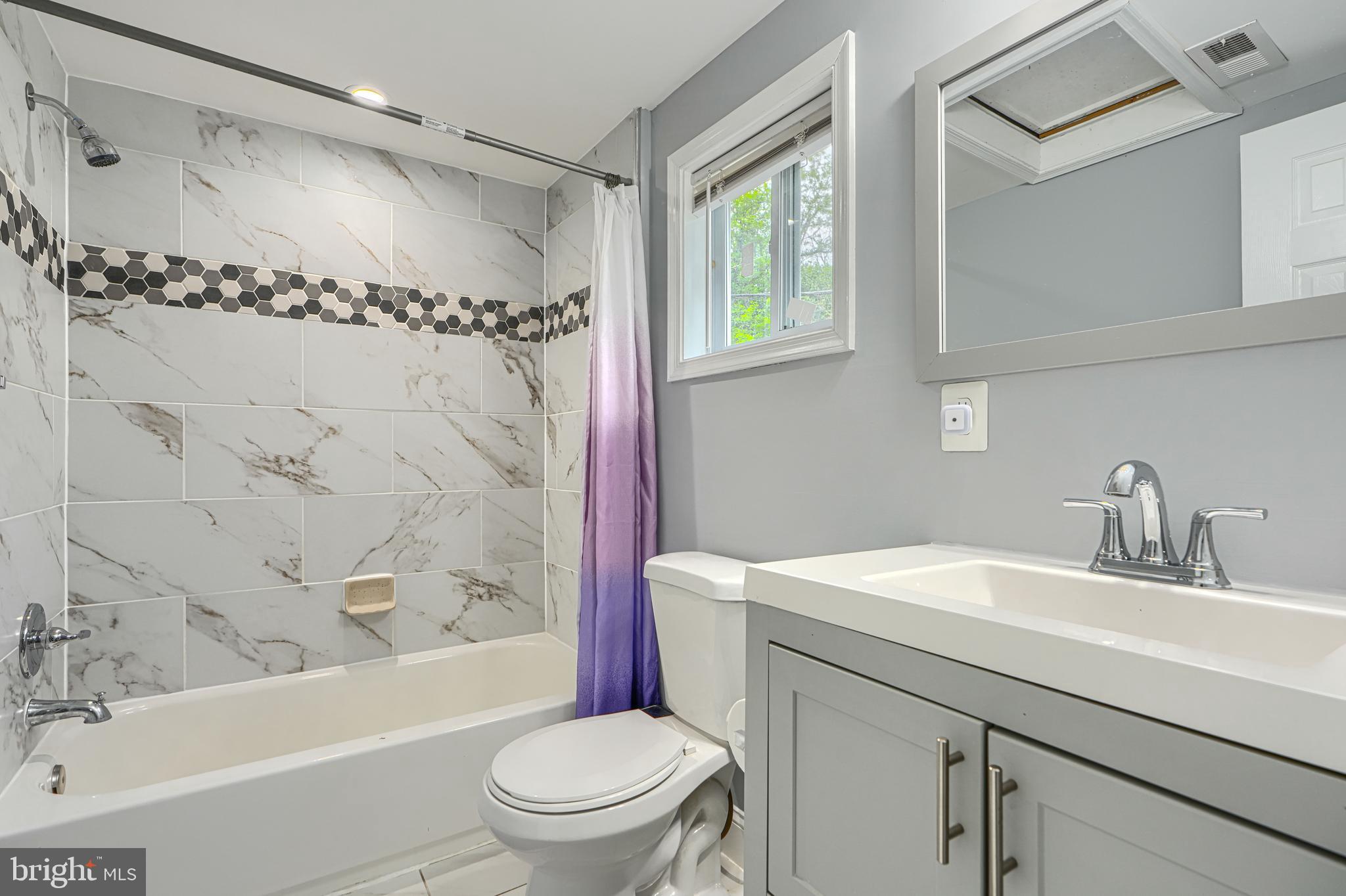 ELKRIDGE TOWN CENTER - Residential