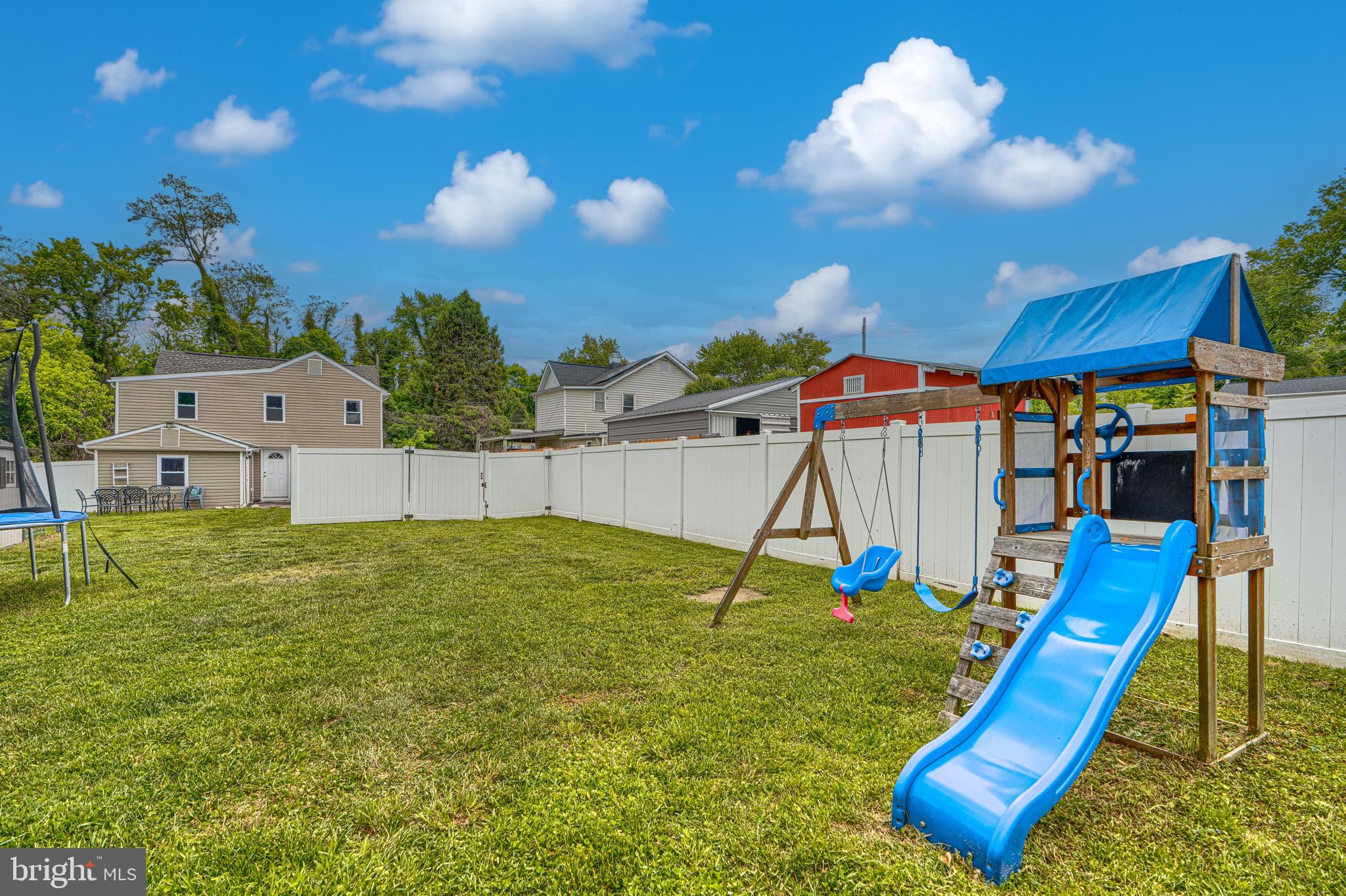 ELKRIDGE TOWN CENTER - Residential