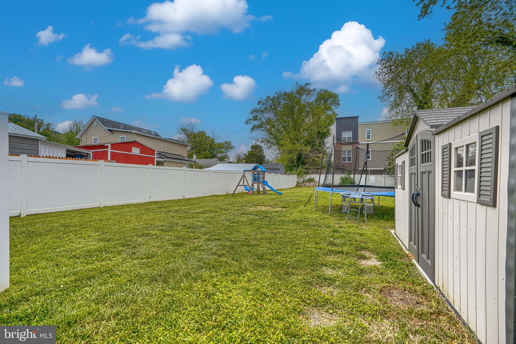 ELKRIDGE TOWN CENTER - Residential