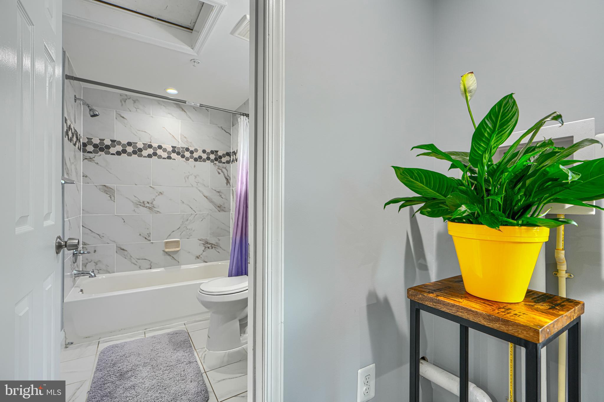 ELKRIDGE TOWN CENTER - Residential