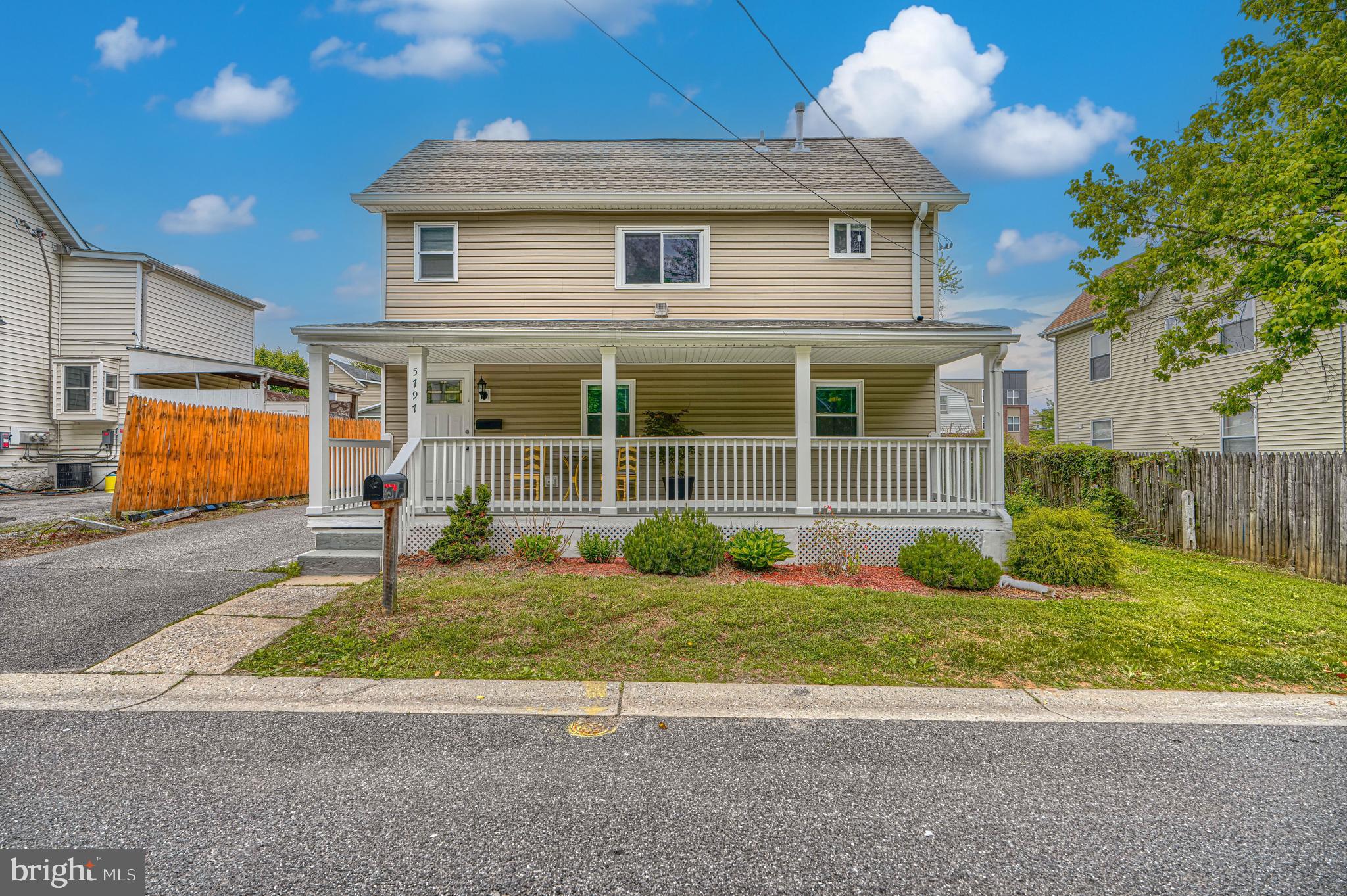 ELKRIDGE TOWN CENTER - Residential