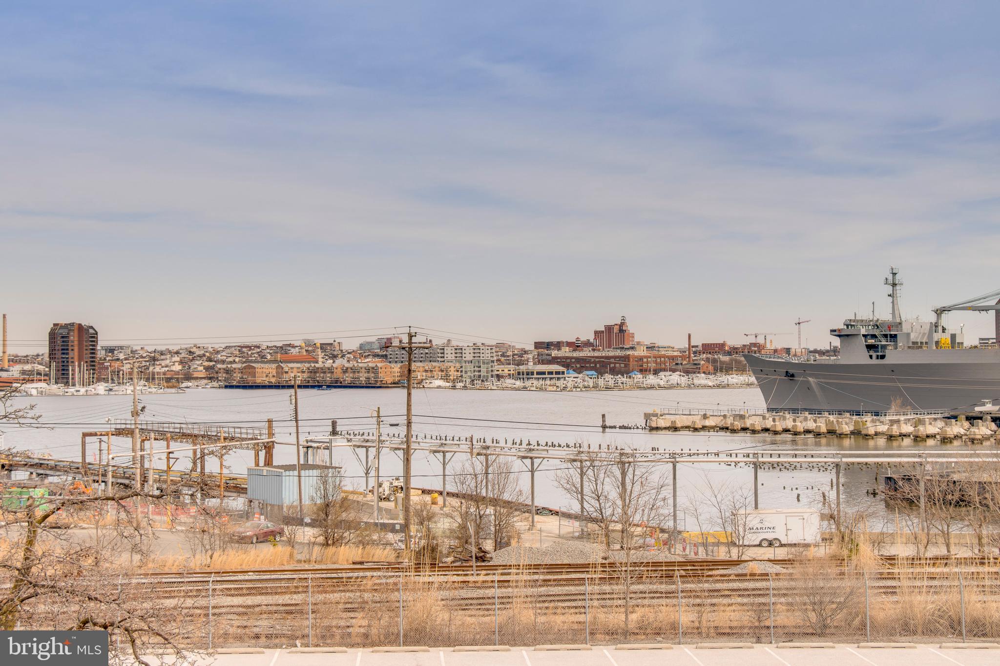 LOCUST POINT - Residential