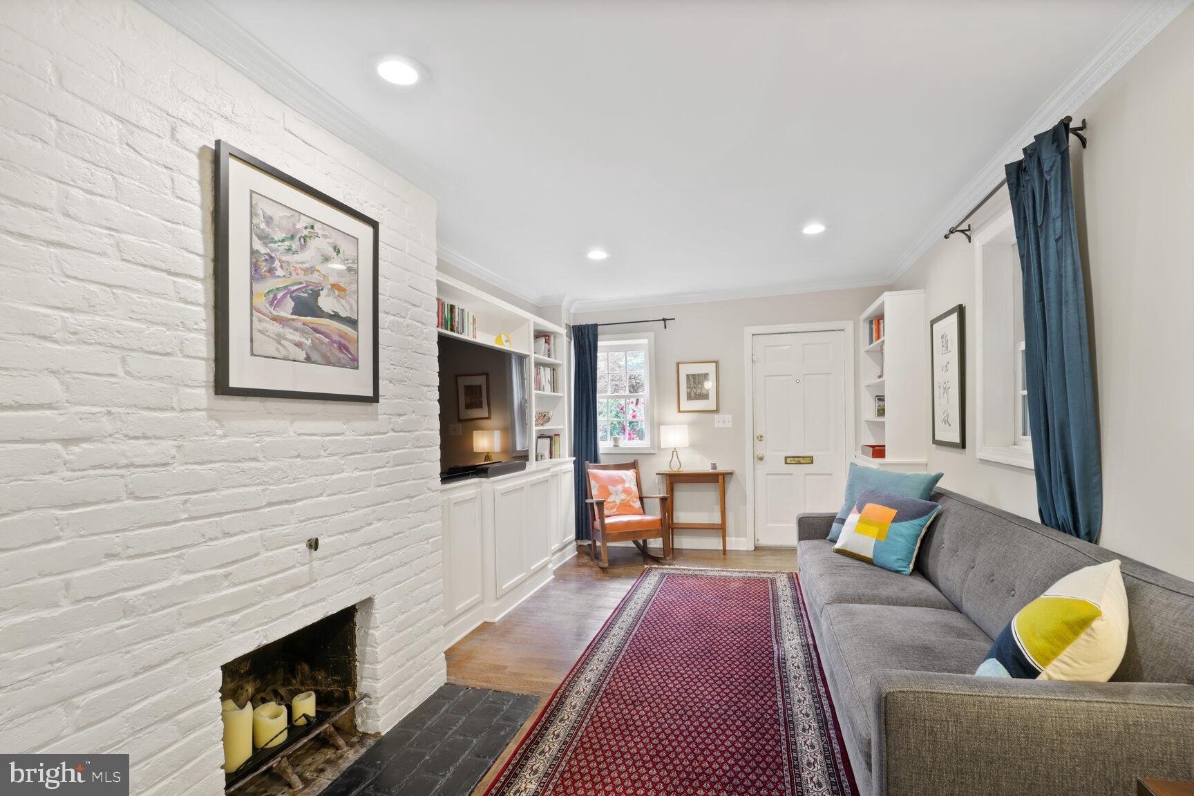 525 6TH STREET SE