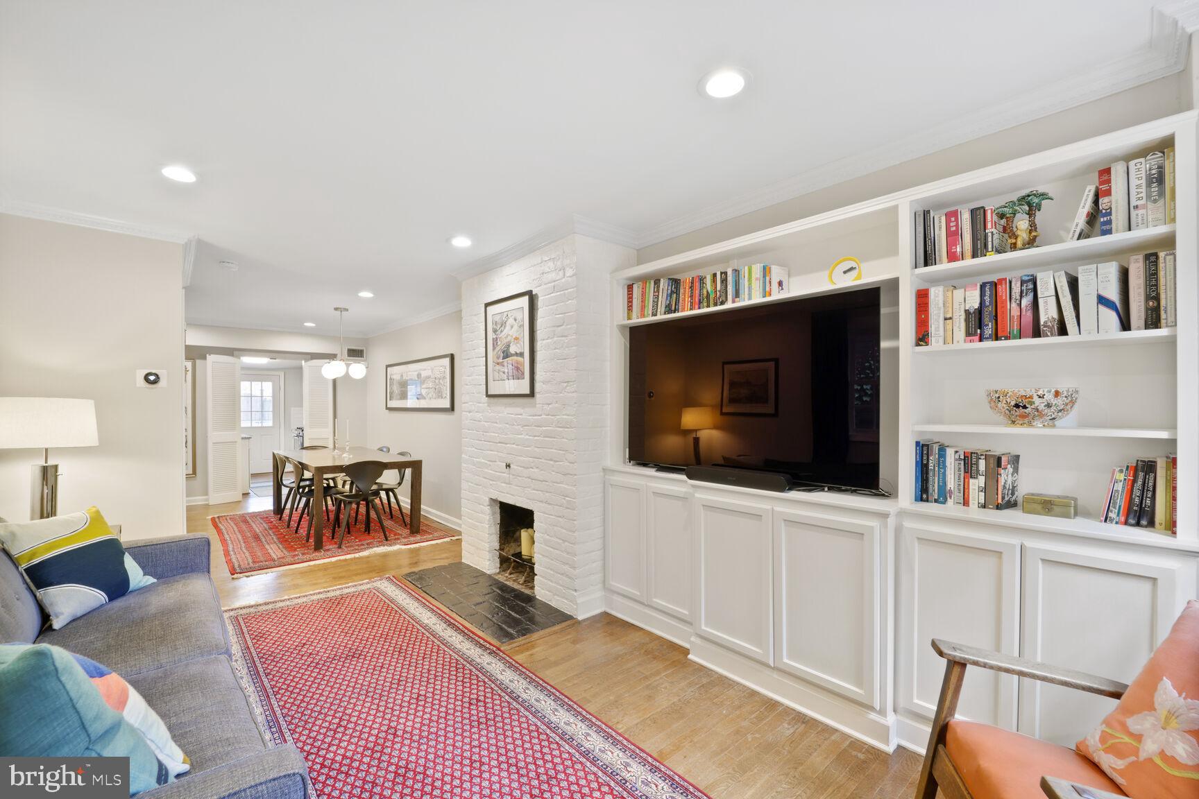 525 6TH STREET SE