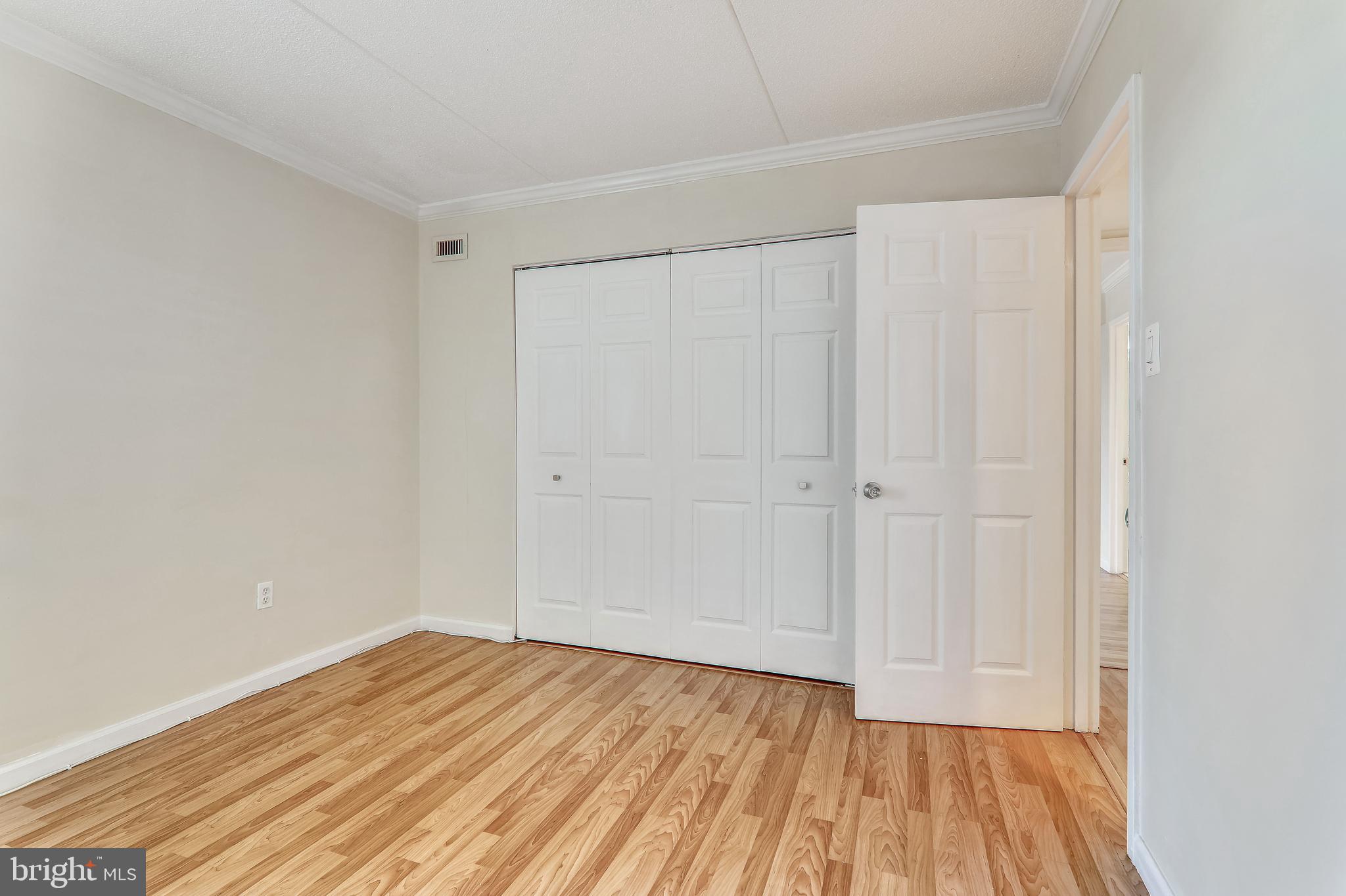 SENTINEL OF LANDMARK - Residential