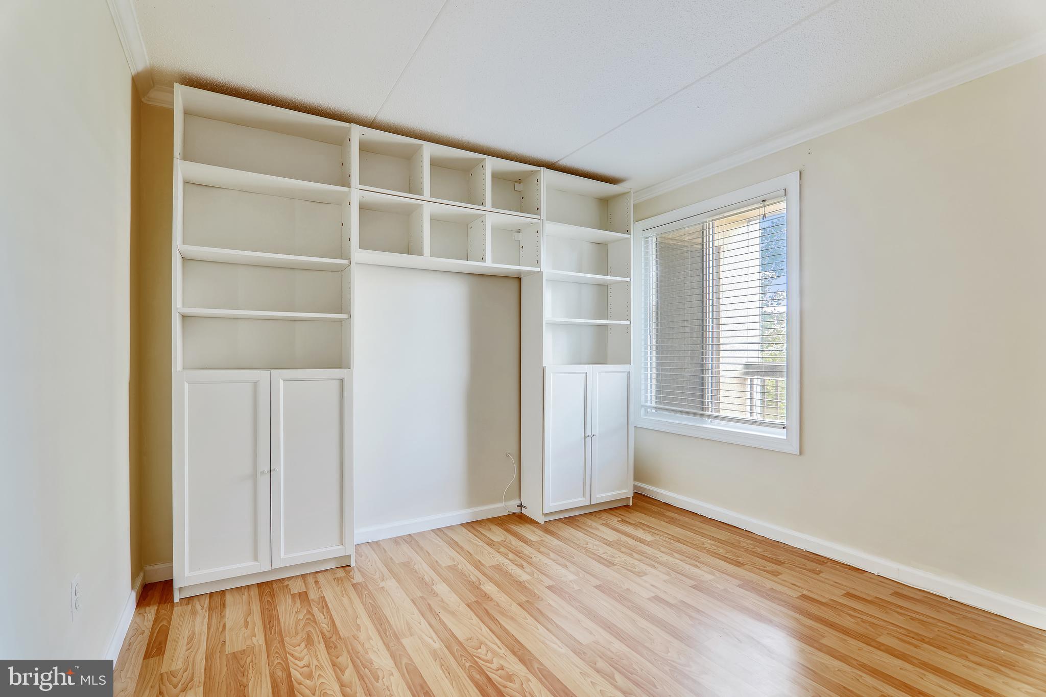 SENTINEL OF LANDMARK - Residential