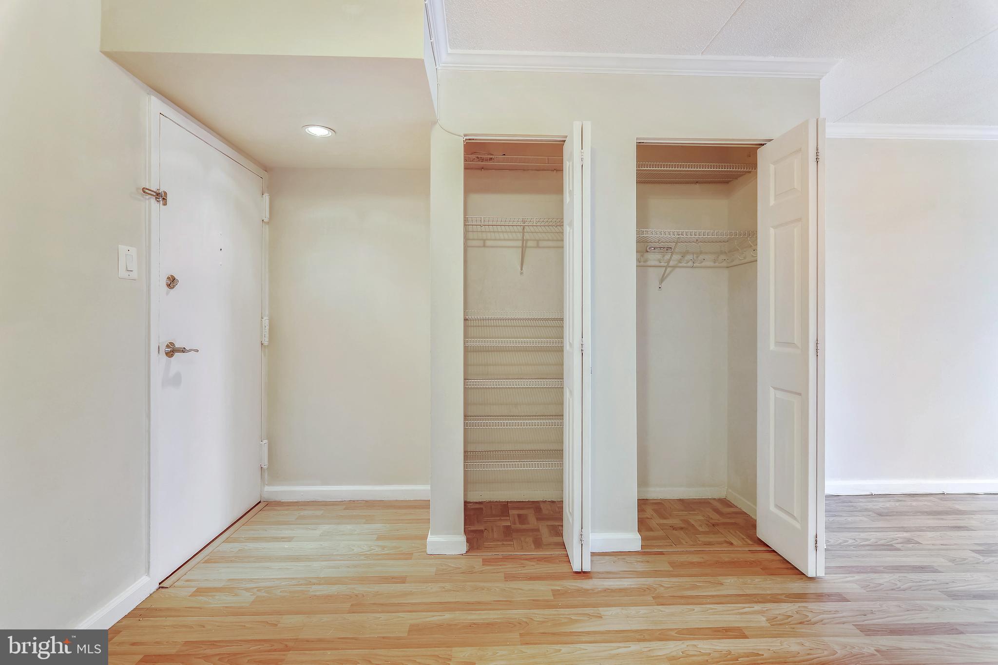 SENTINEL OF LANDMARK - Residential