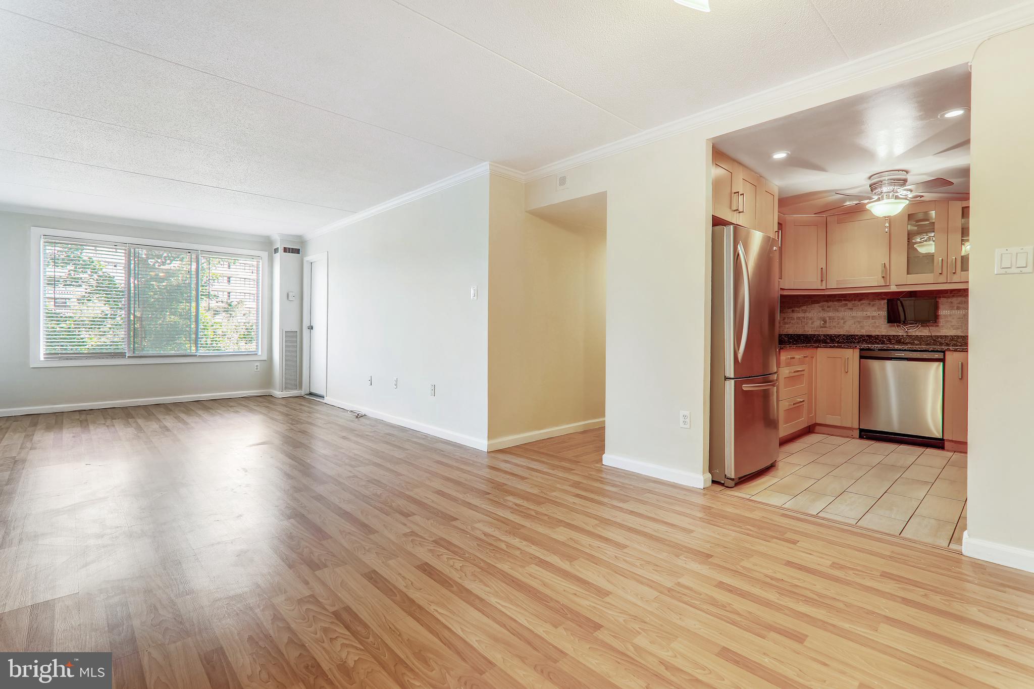 SENTINEL OF LANDMARK - Residential