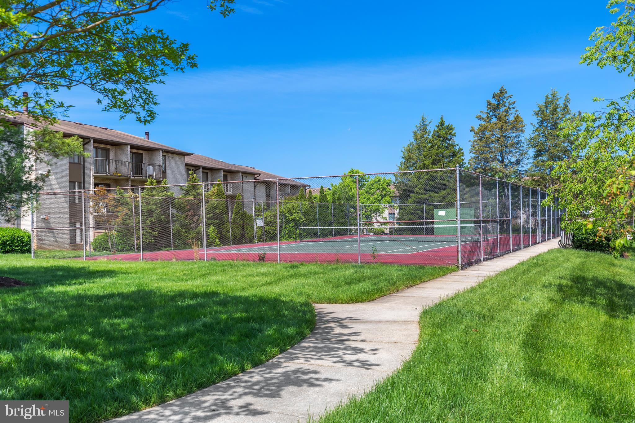 HUNTING RIDGE CONDOMINIUM - Residential