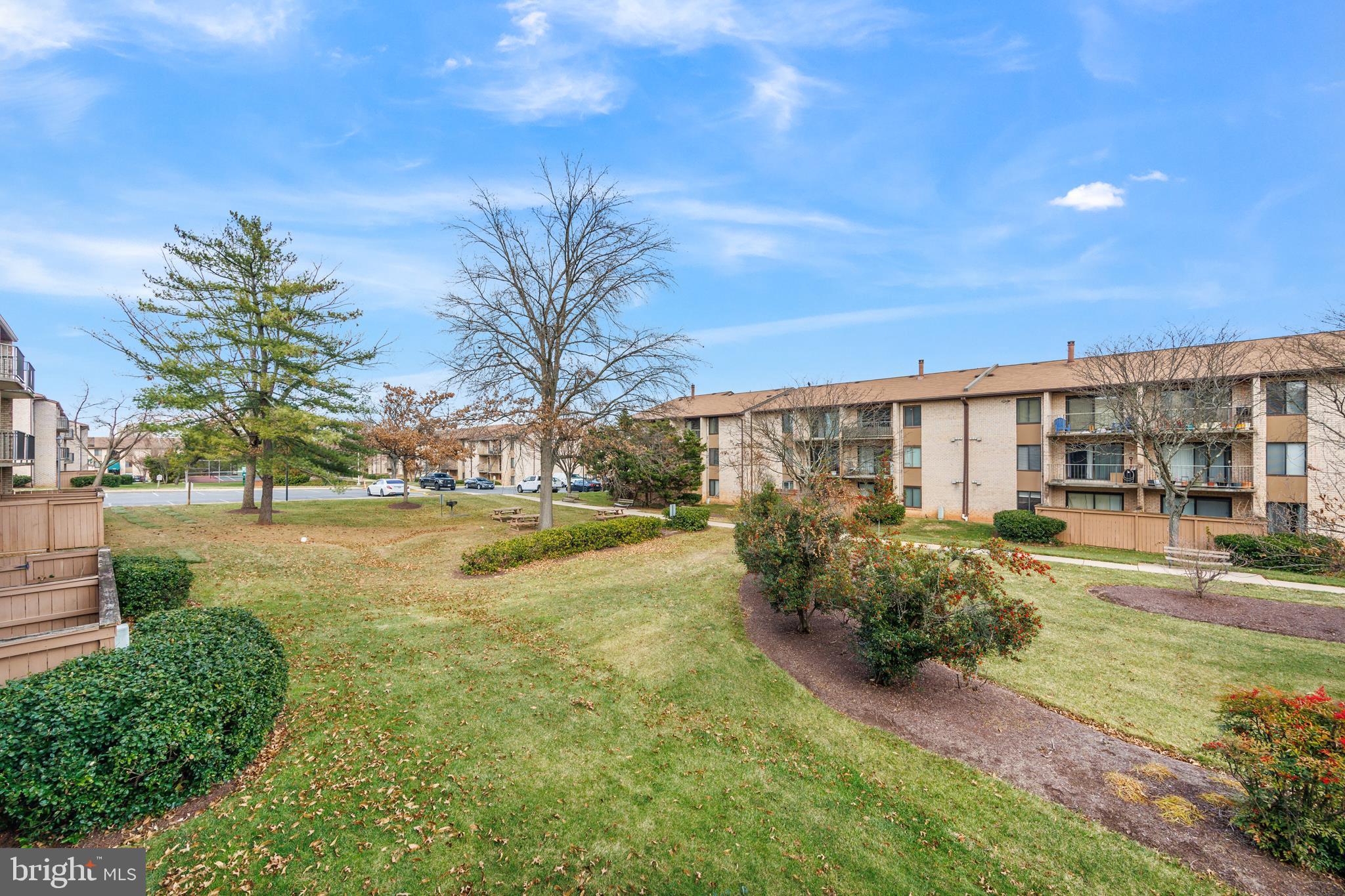 HUNTING RIDGE CONDOMINIUM - Residential