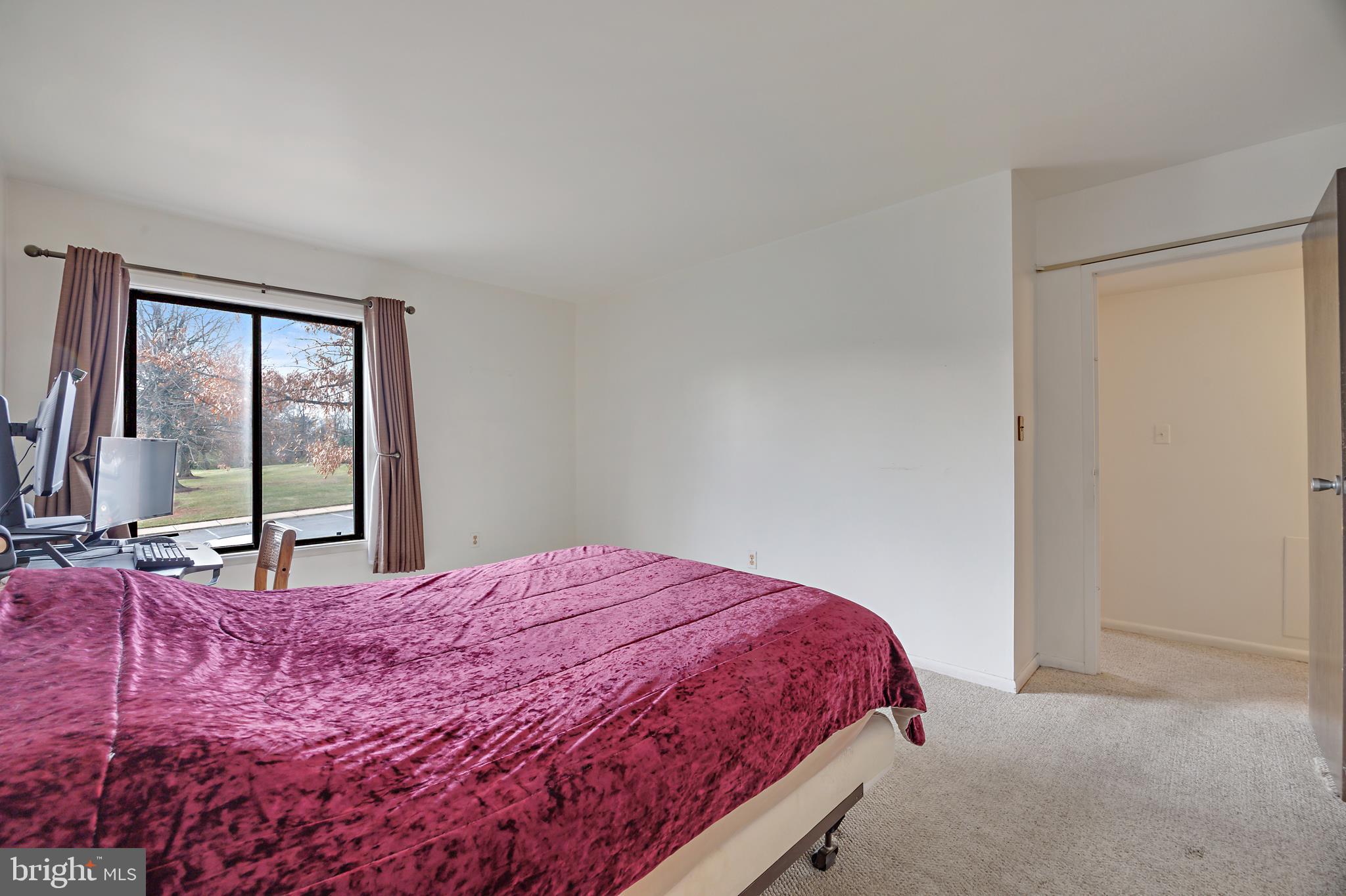 HUNTING RIDGE CONDOMINIUM - Residential