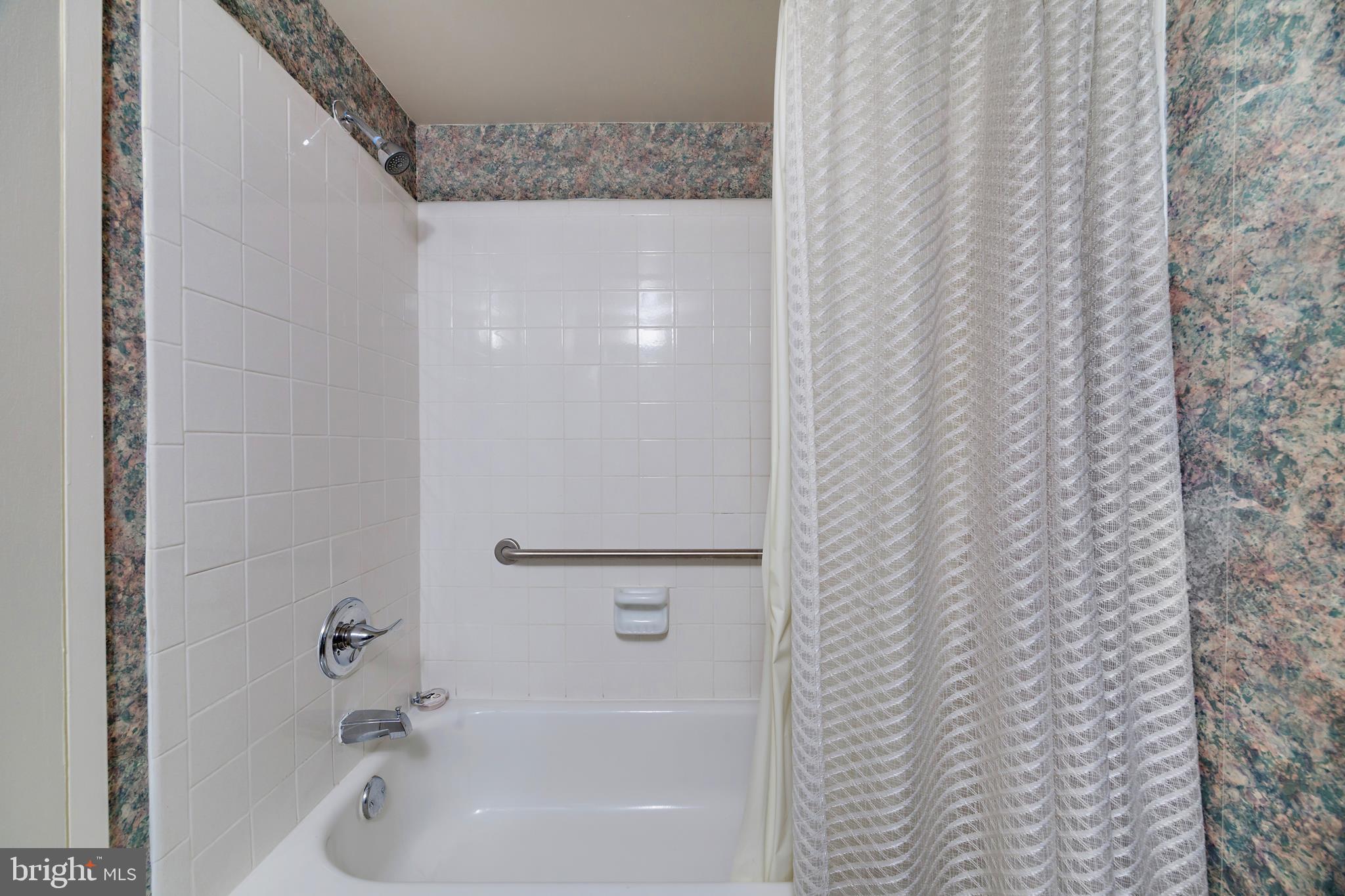 HUNTING RIDGE CONDOMINIUM - Residential