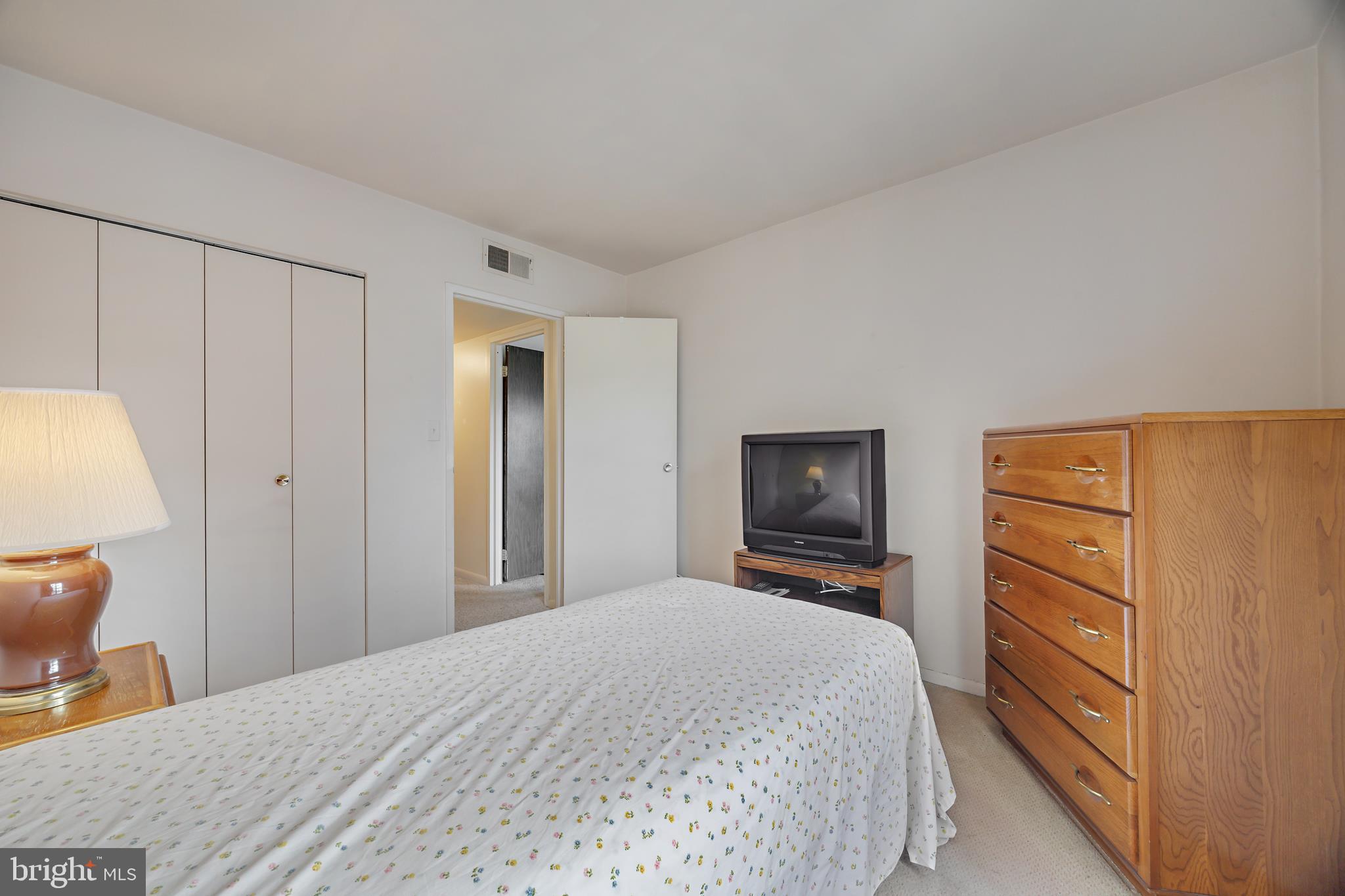 HUNTING RIDGE CONDOMINIUM - Residential