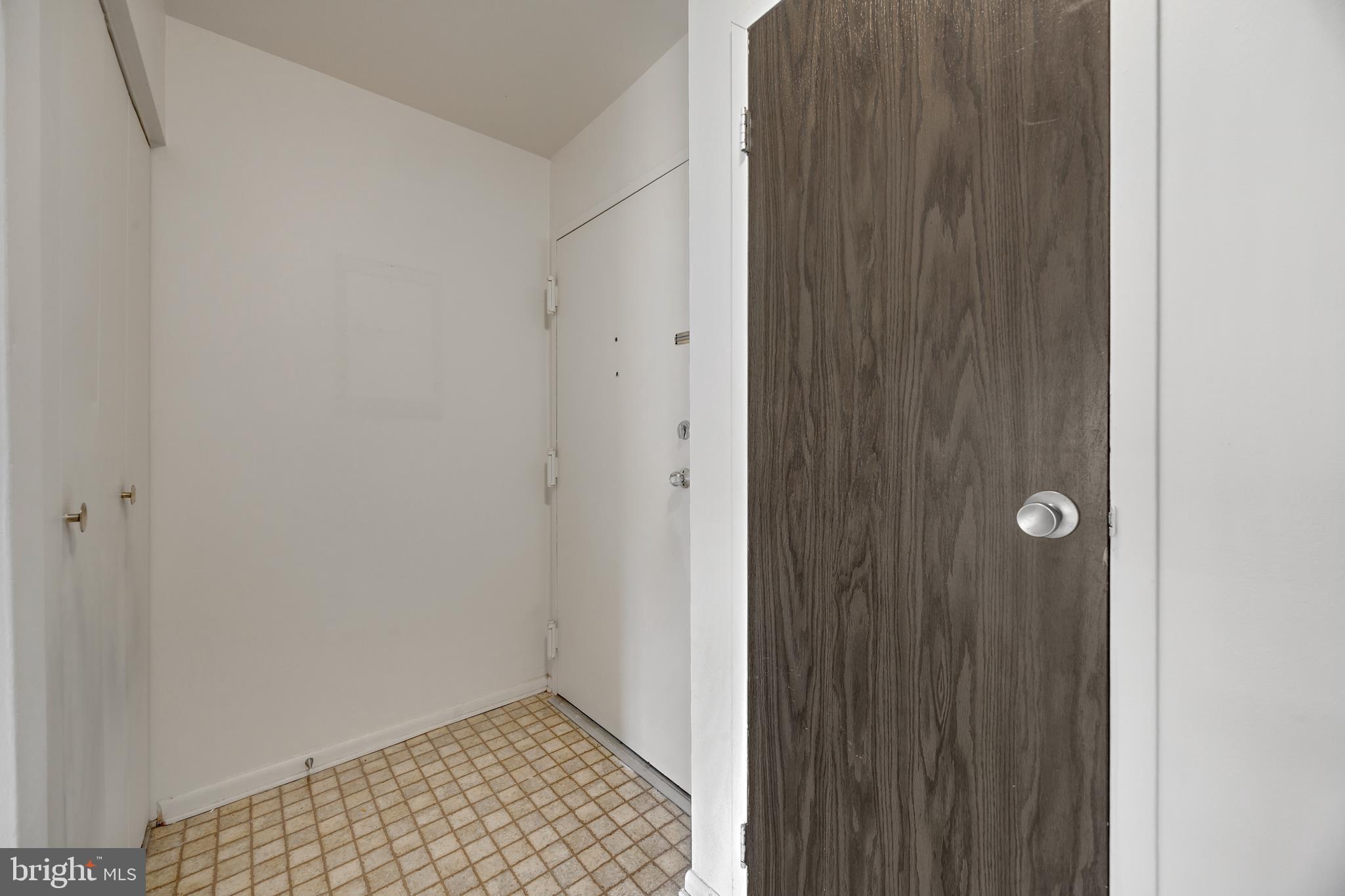 HUNTING RIDGE CONDOMINIUM - Residential