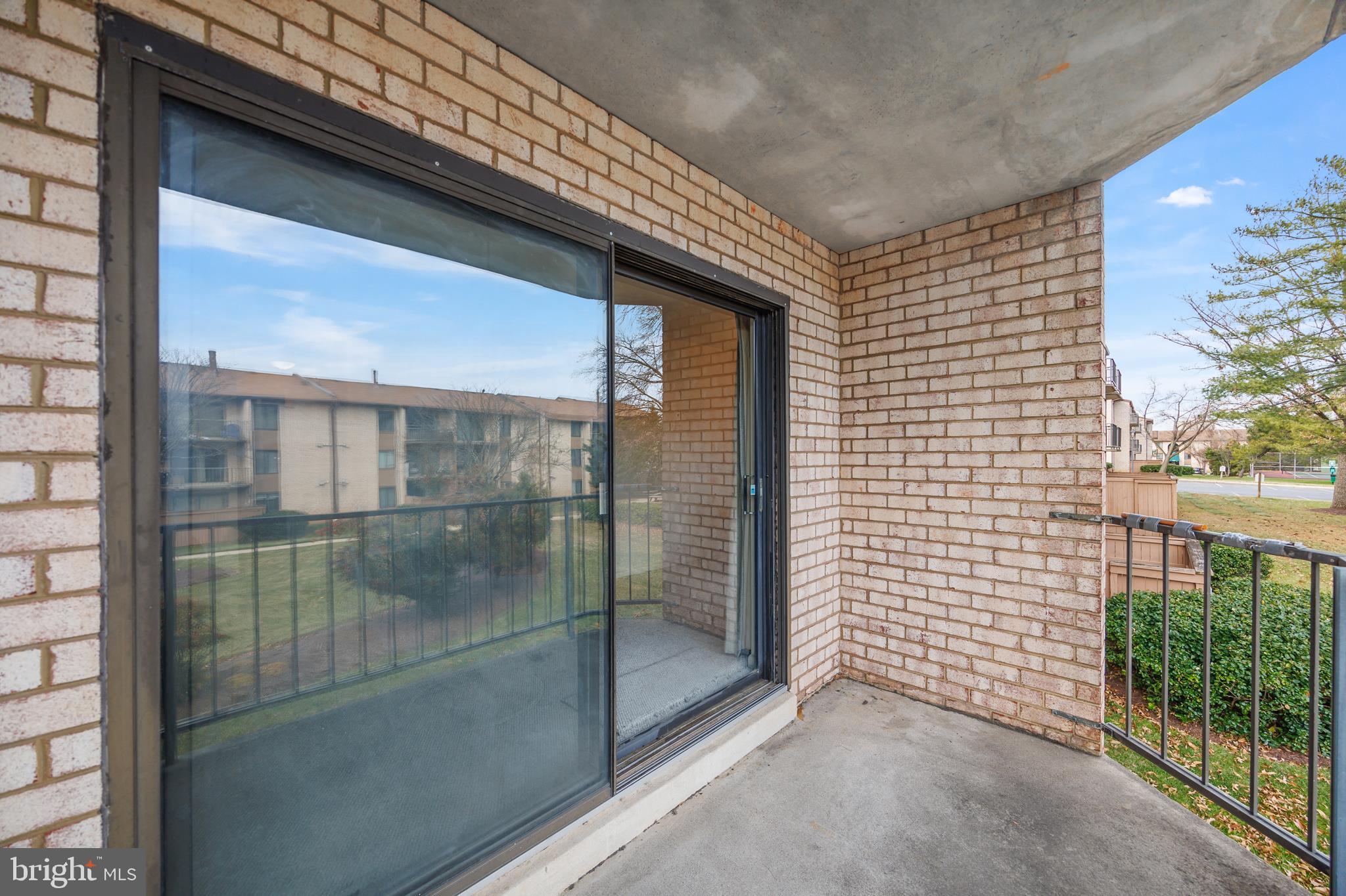 HUNTING RIDGE CONDOMINIUM - Residential