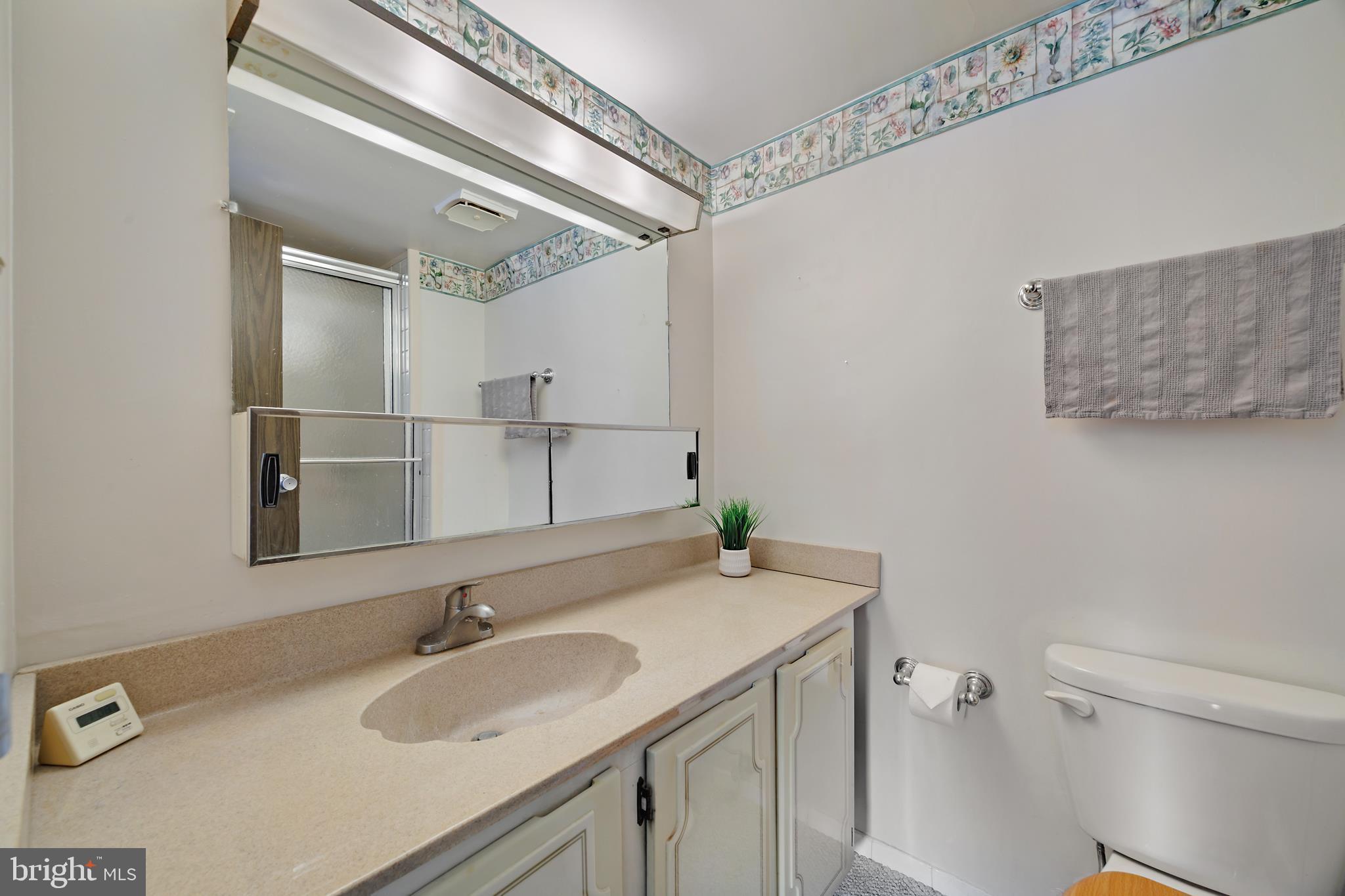 HUNTING RIDGE CONDOMINIUM - Residential