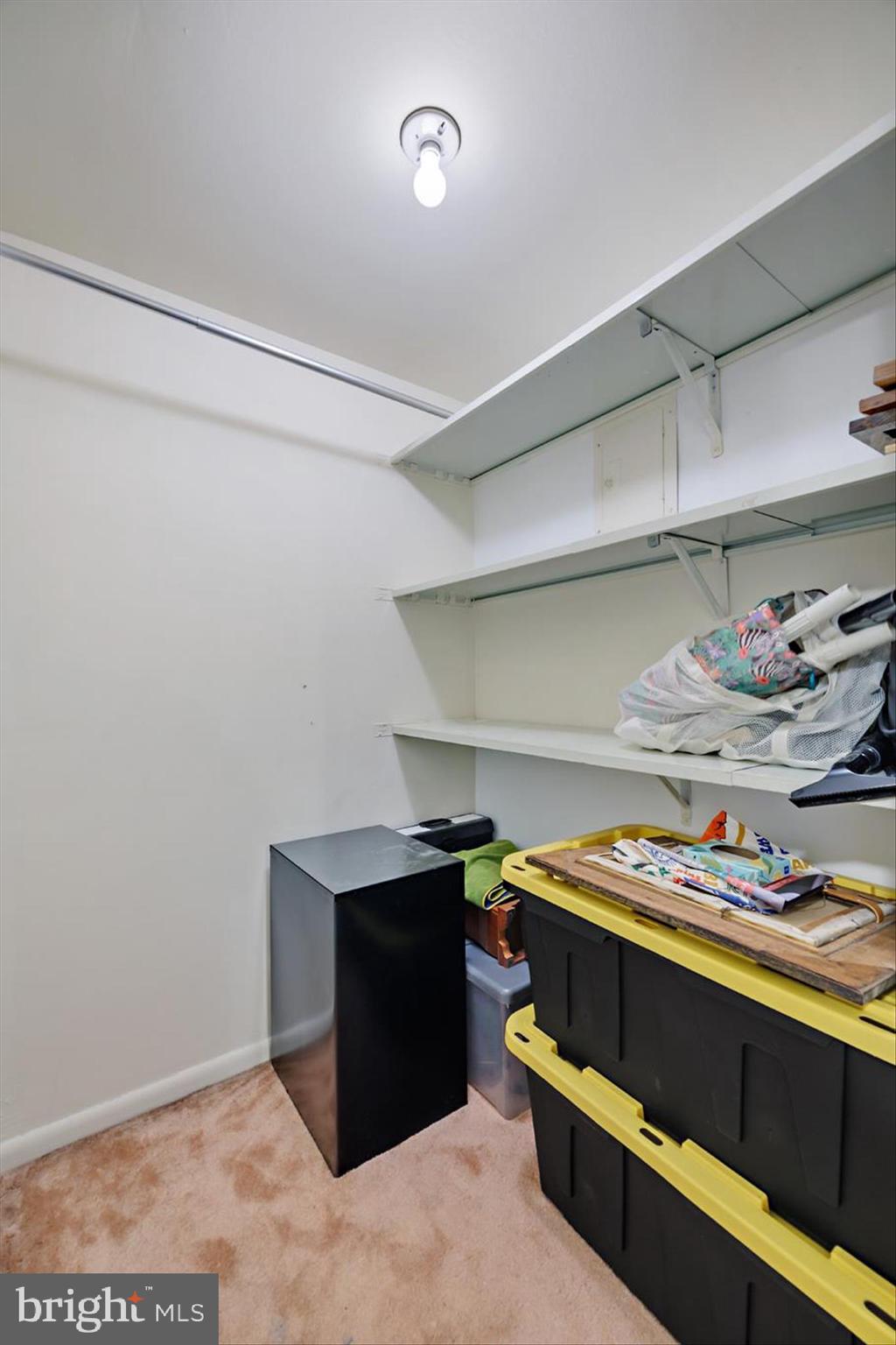 HUNTING RIDGE CONDOMINIUM - Residential