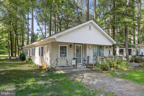 Mobile Home For Sale - 24514 White Street<br/> Sussex County, MILLSBORO, DE 19966