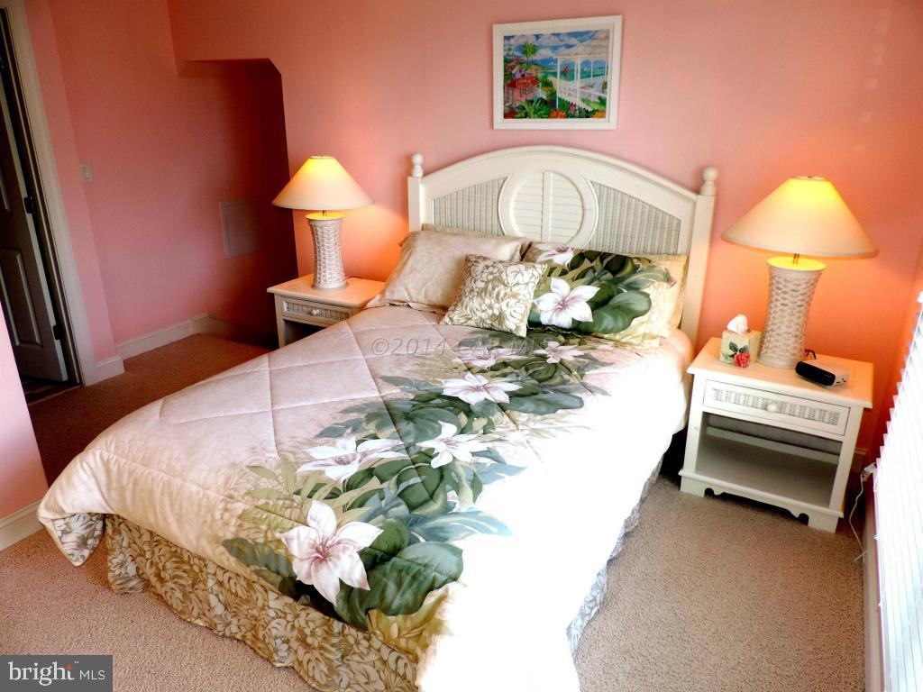 OCEAN PINES - THE POINT - Residential