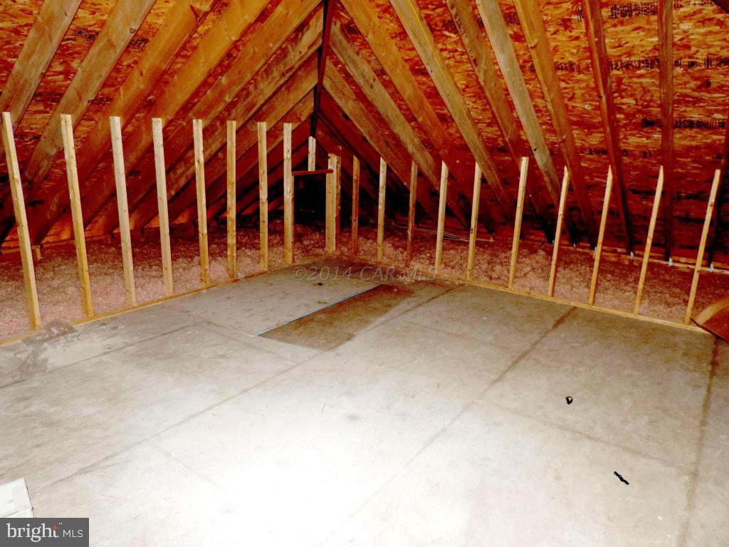 OCEAN PINES - THE POINT - Residential