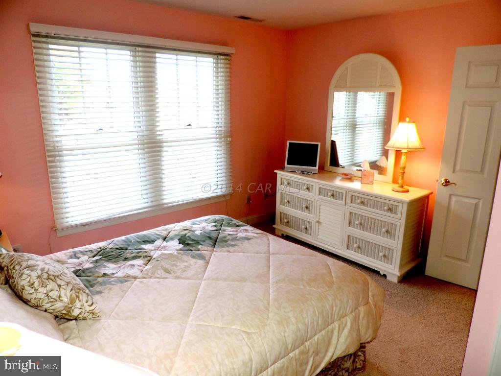 OCEAN PINES - THE POINT - Residential