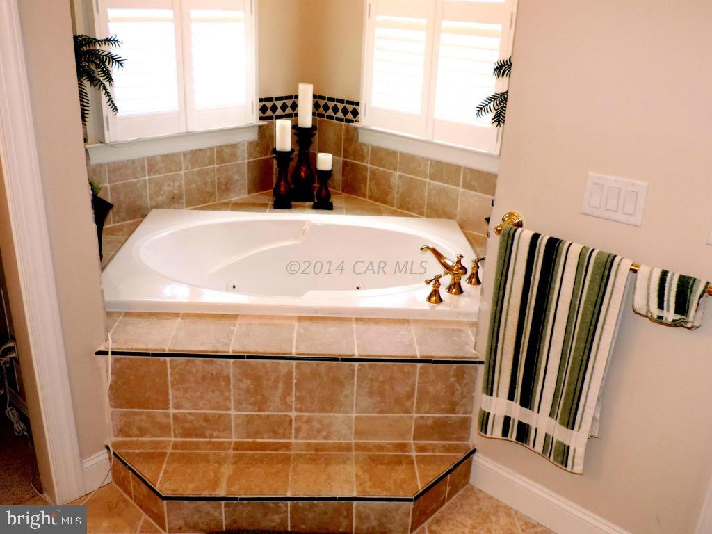 OCEAN PINES - THE POINT - Residential