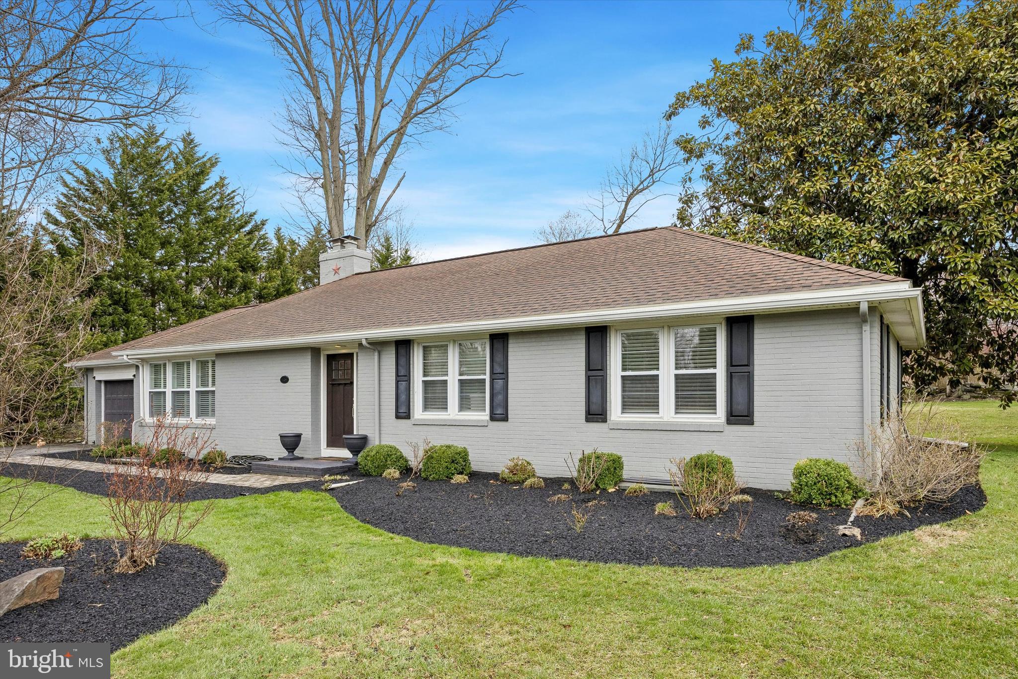 WINDSOR HILLS - Residential