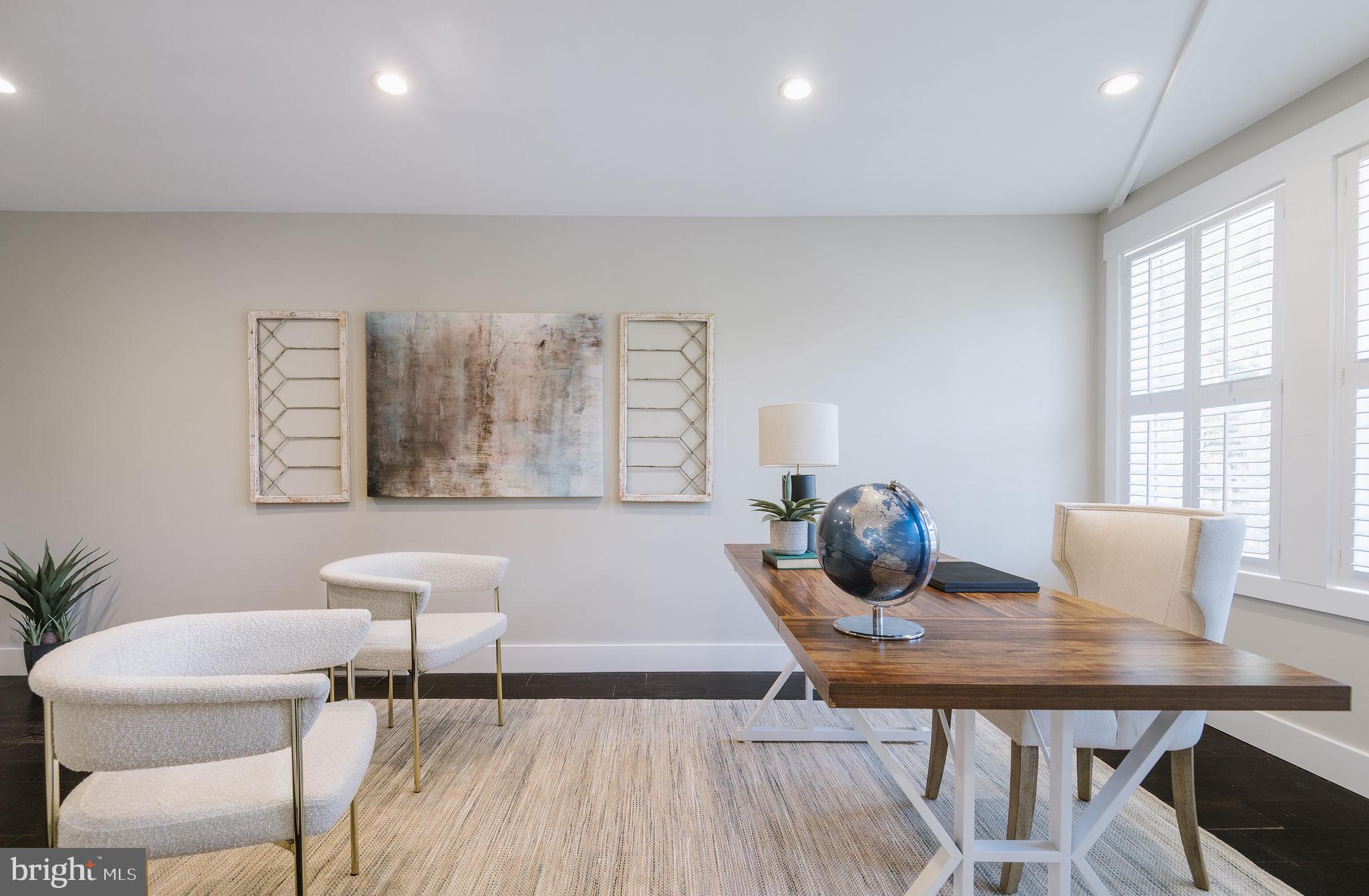 WINDSOR HILLS - Residential