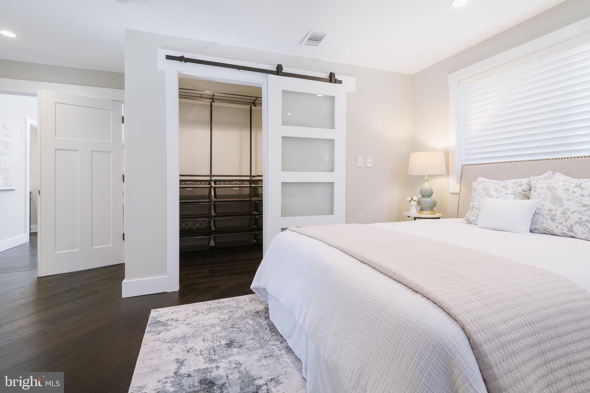 WINDSOR HILLS - Residential