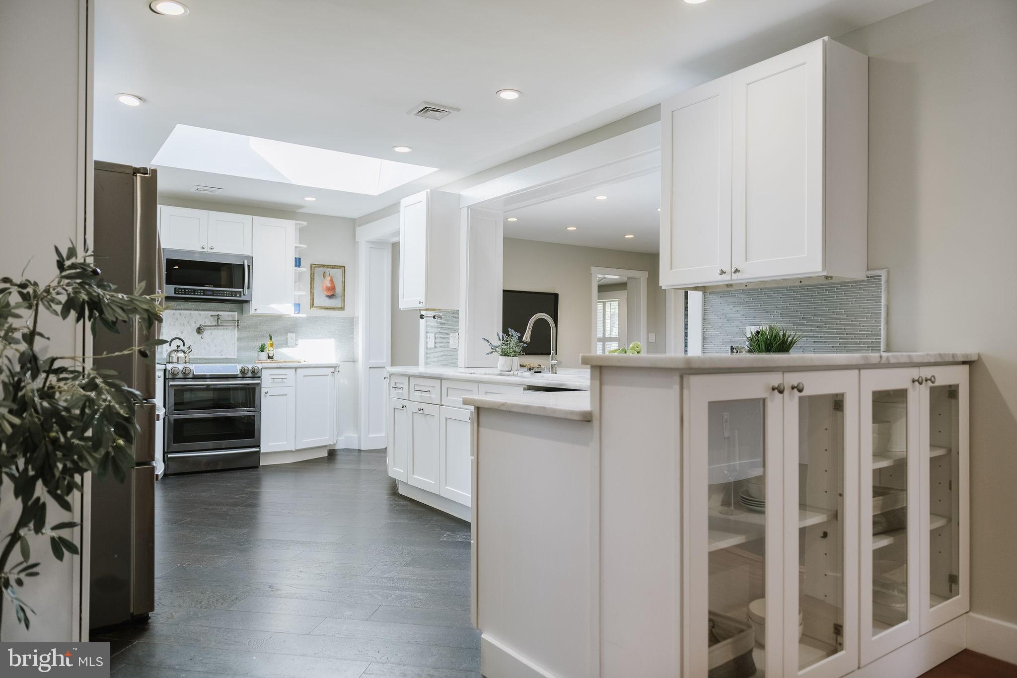 WINDSOR HILLS - Residential