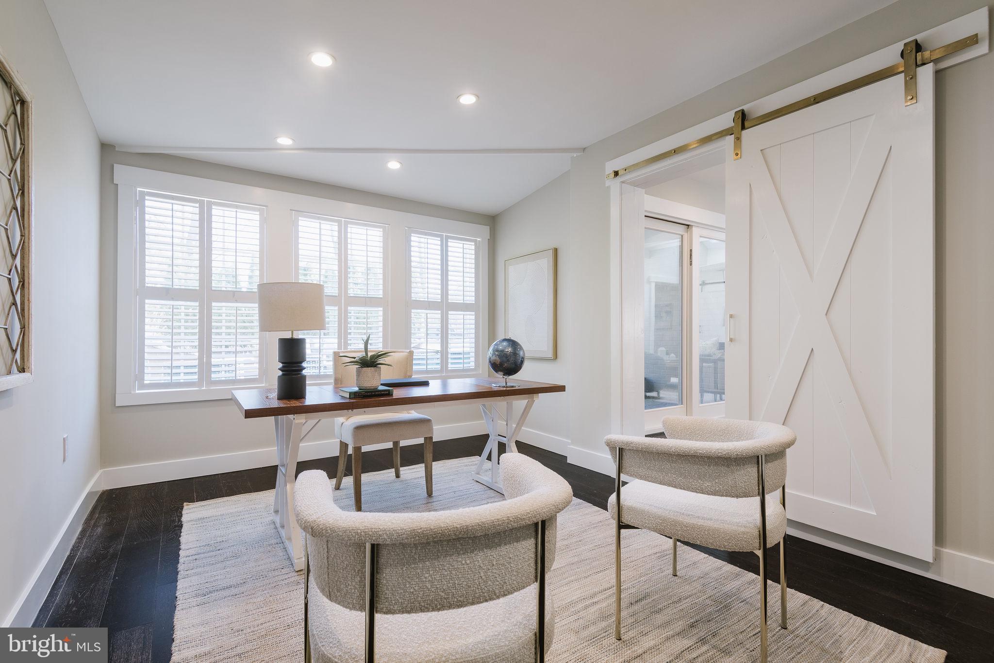 WINDSOR HILLS - Residential