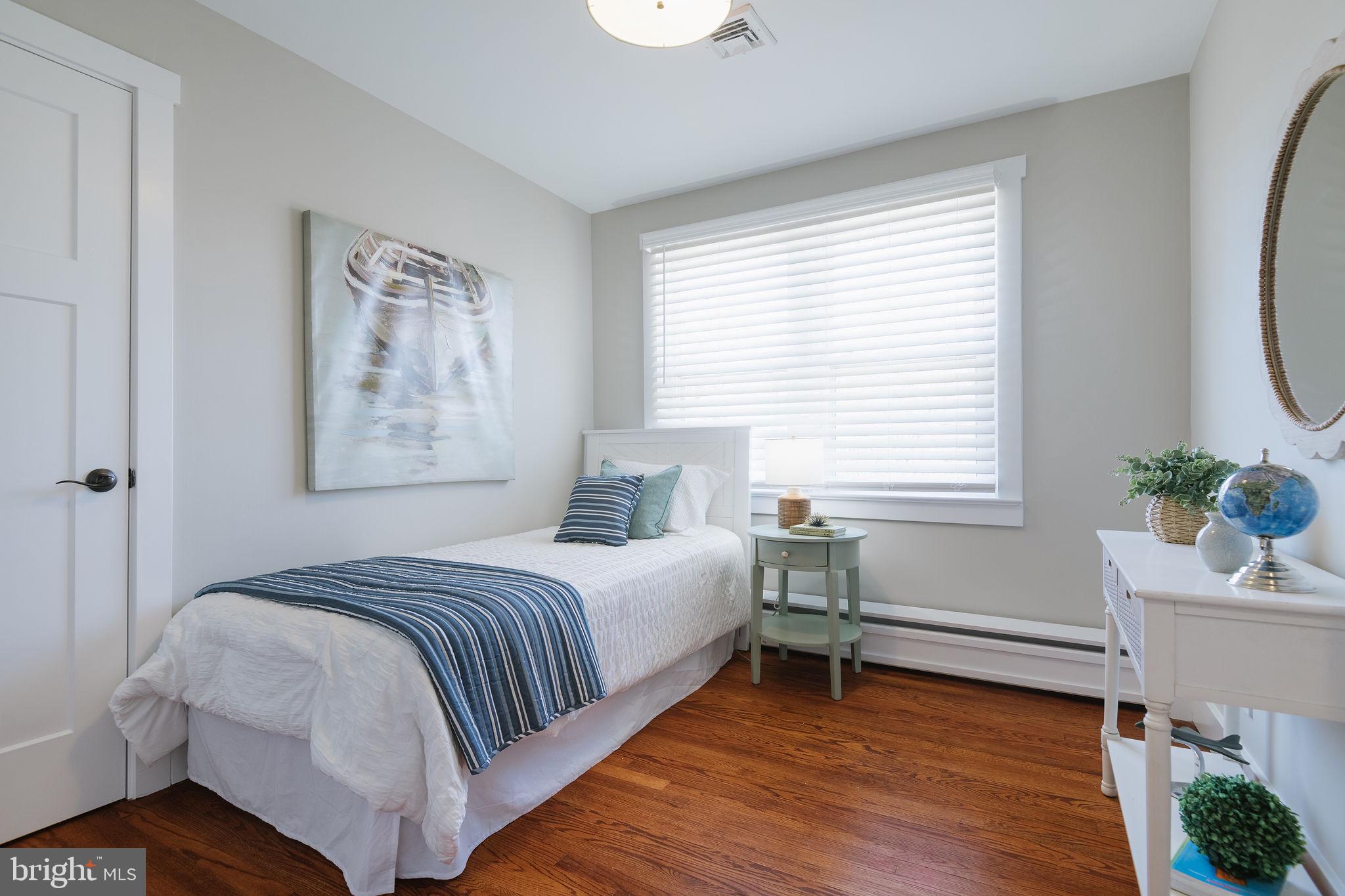 WINDSOR HILLS - Residential
