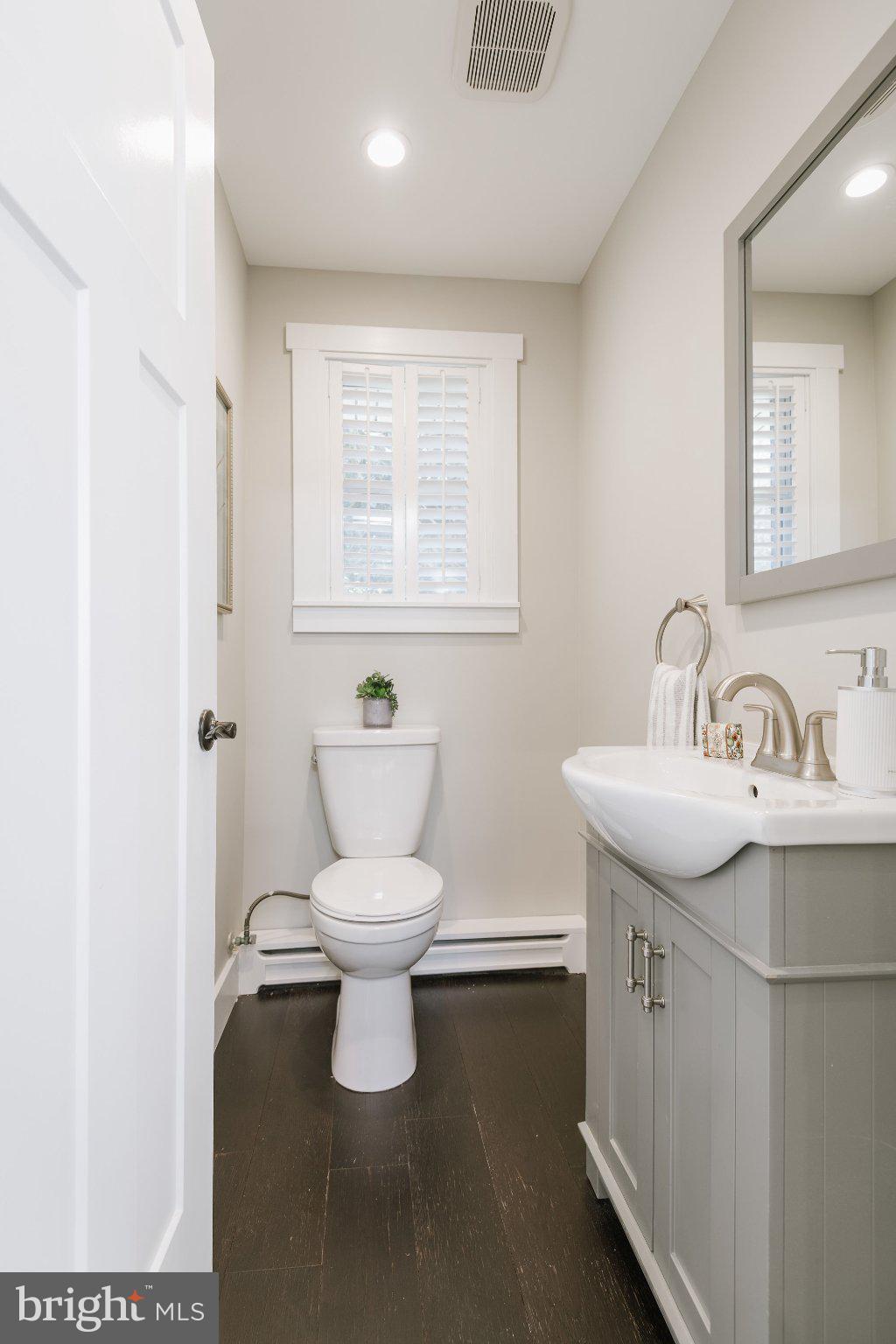 WINDSOR HILLS - Residential